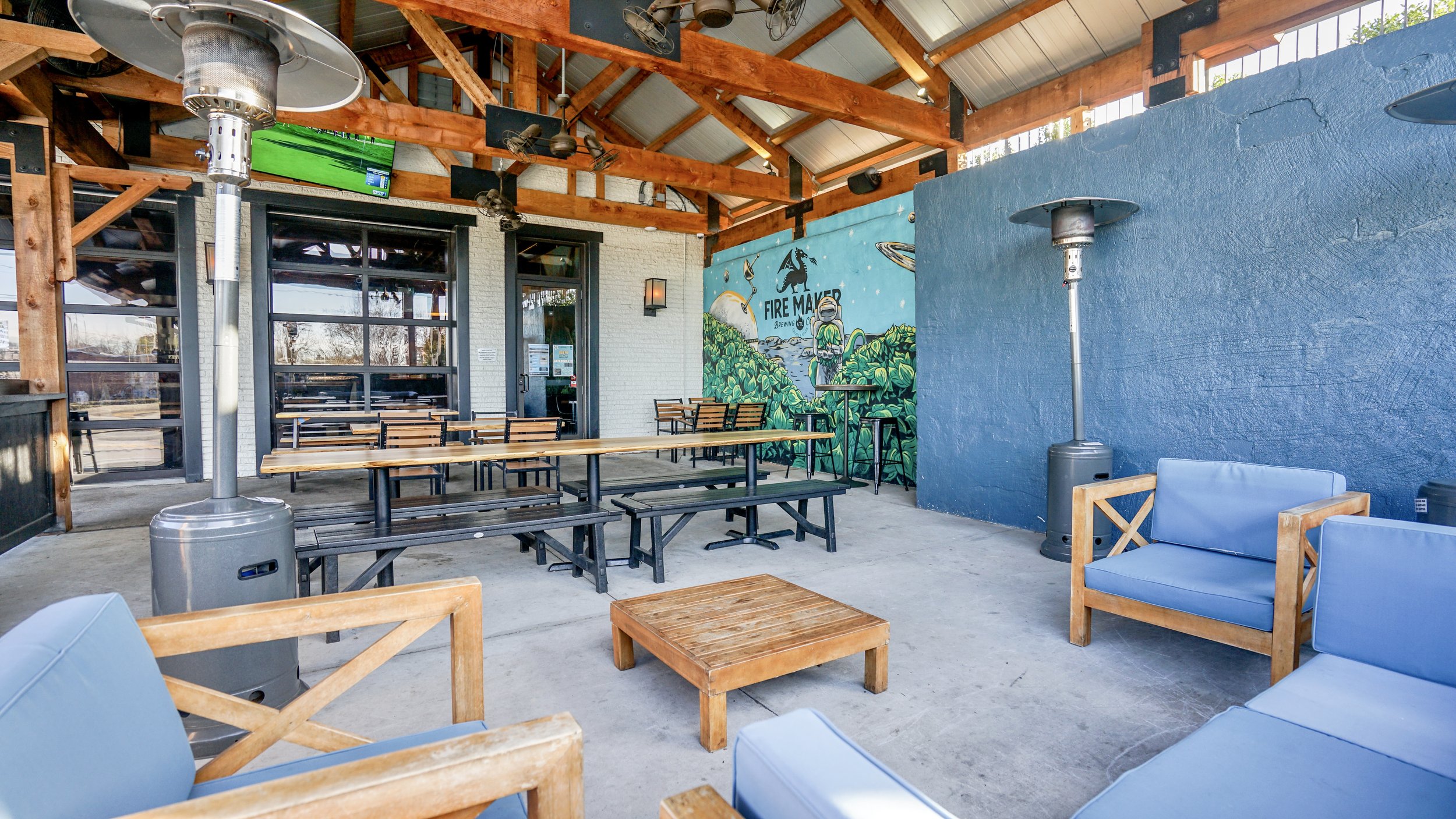 Main Taproom - Covered Patio 3.jpg