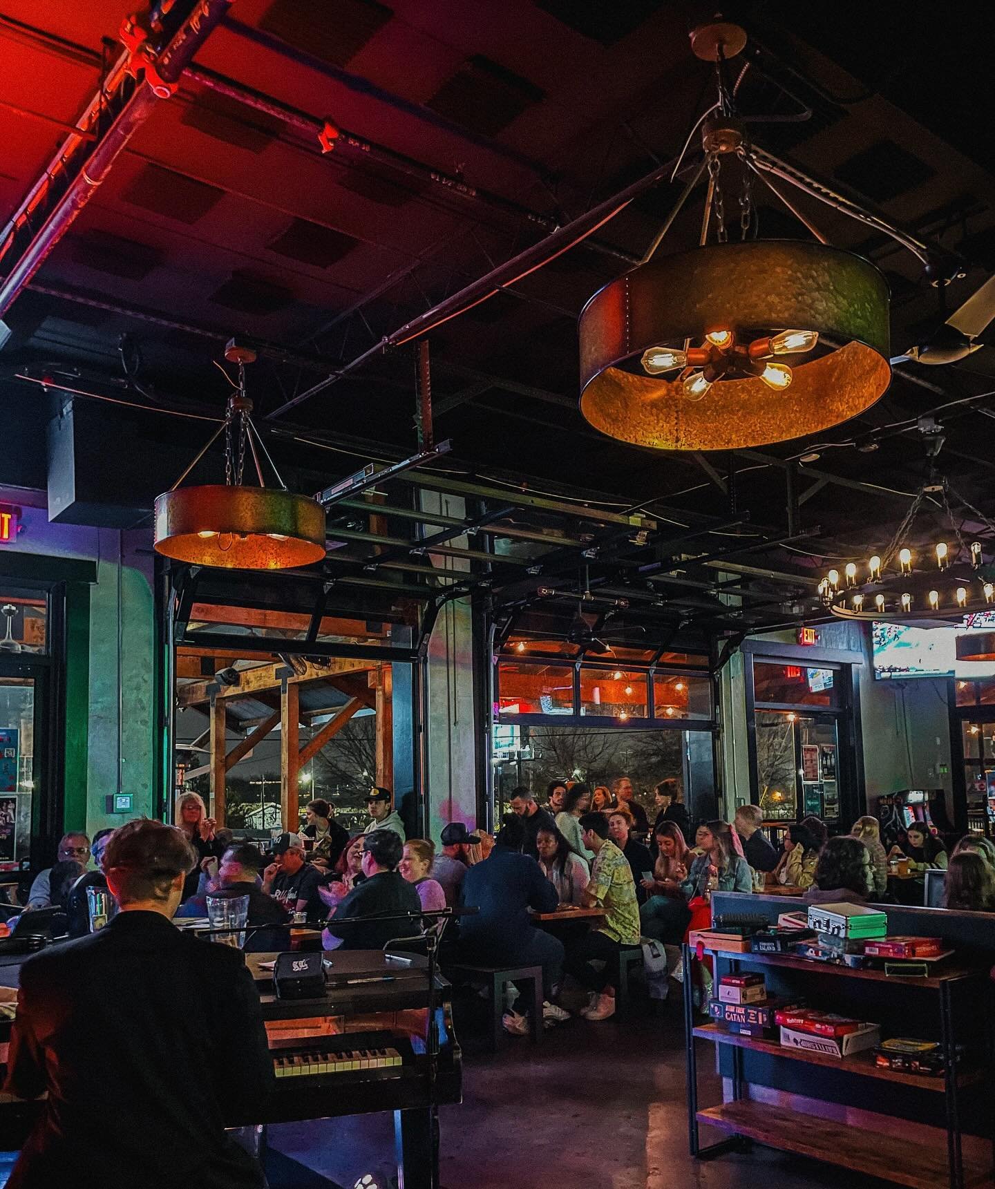 Dueling Pianos are back THIS SATURDAY! 🔥 7:30PM-10:30PM‼️

We love having a good time with y&rsquo;all for Dueling Pianos with @atlduelingpianos 🙌 so bring your crew and let&rsquo;s make some memories 😉

#duelingpianos #atlanta #pianobar #brewery 