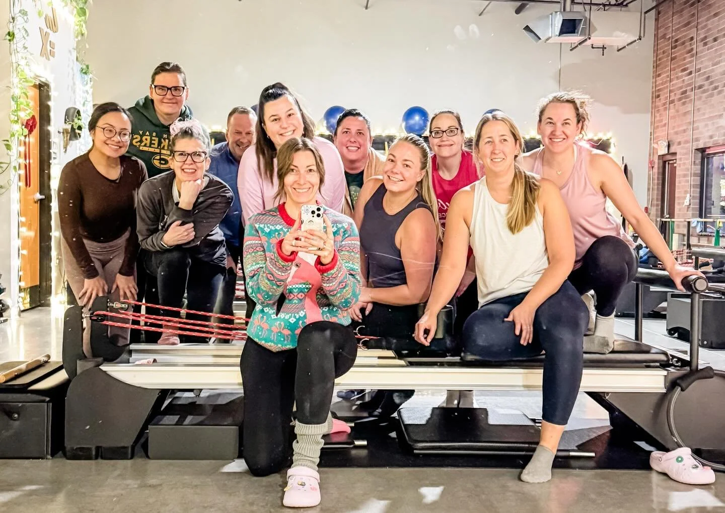 Happy Holidays to my @imxpilatesfranklin family!

This is just a snapshot of all the amazing human beings I get to share this space with each week. I am grateful for each of you! I am proud of your consistency and dedication to your personal growth, 