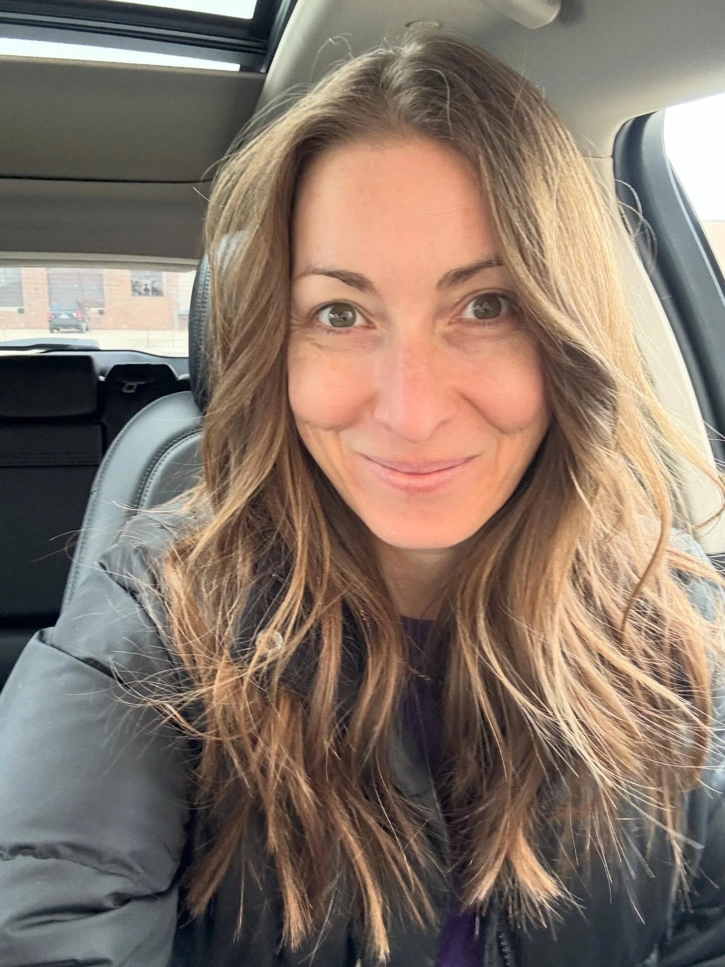 When your hair still looks 👌 after teaching two classes and you had the best time and hope your clients did too 🙌 and you know your doing something that makes you happy 😊 

#imxpilatesfranklin #imx #pilates #barre #barreistabewell