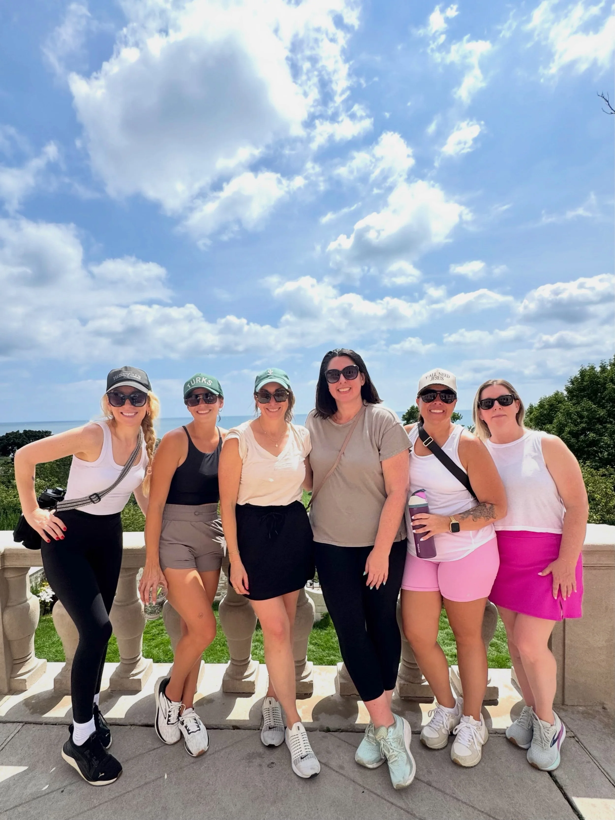 Watching my cute little idea bloom in real time 💗

Had such a beautiful morning with some of my favorite ladies! ☀️

#barreistameetup #friendshipgoals #girlstrip