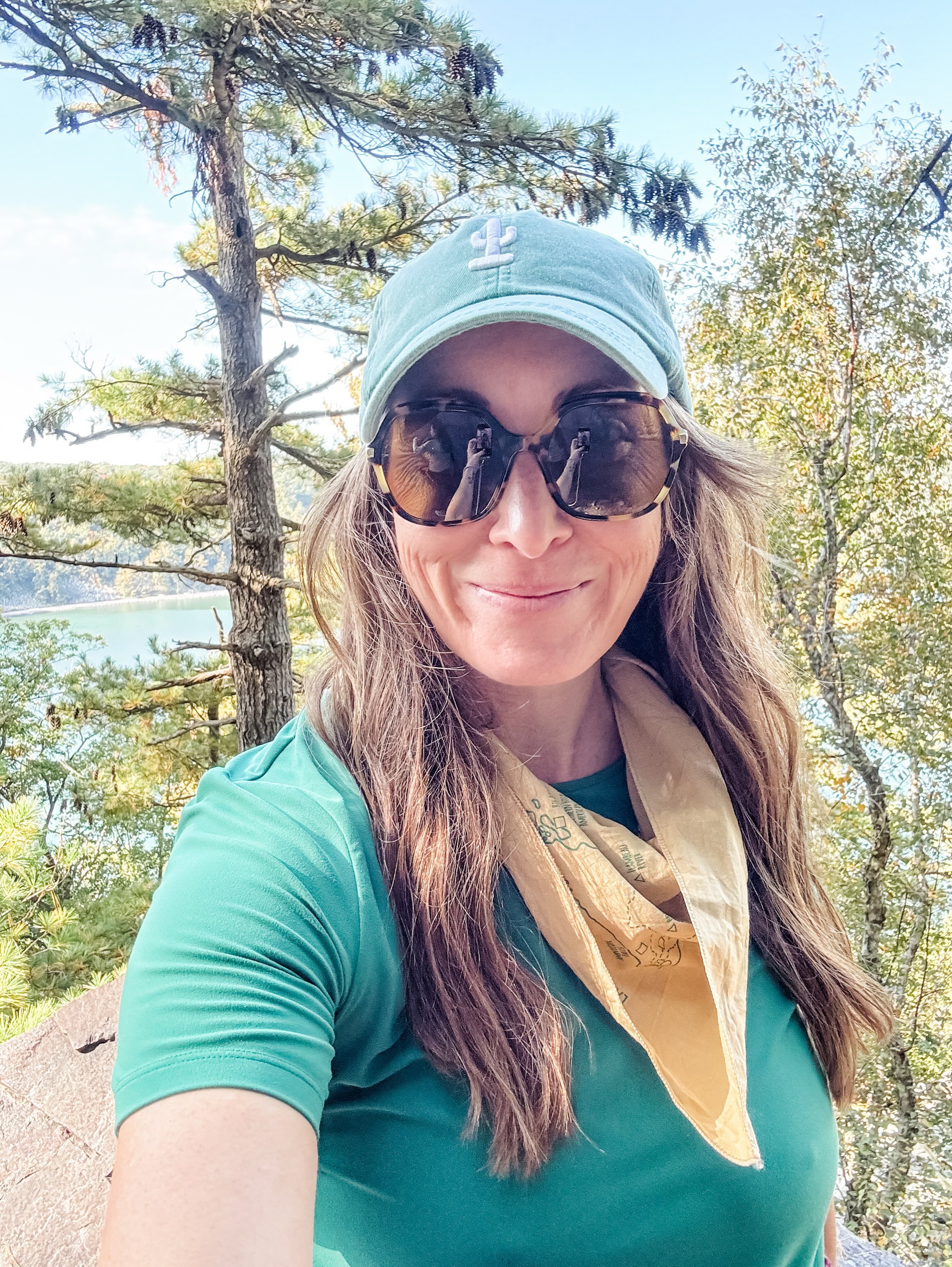 Never underestimate how good a walk in the woods will make you feel! 💚🥾🍁

Soaking up as much ☀️ as possible before 🥶 comes.