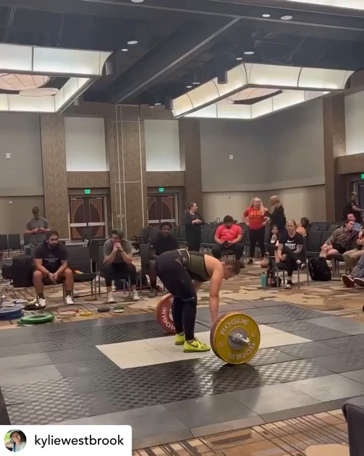 Repost @kyliewestbrook i could cry (well i already did but ..)! 
AO Finals qualifying total 🙌🏼🙌🏼
BW: 74.69kg
Snatch: 77✅80✅82❌ (3kg comp pr)
C&amp;J: 95✅100✅102❌ (5kg comp pr)
Total: 180kg!!!! (8kg comp pr)