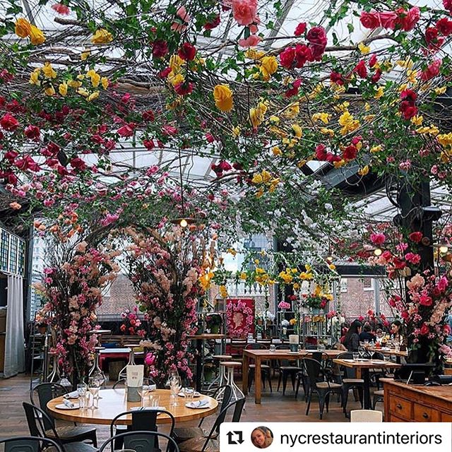 #Repost @nycrestaurantinteriors with @make_repost
・・・
Wow, wow, ideal place for spring time!