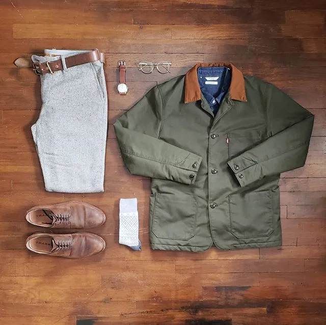 Mid 30s, chance of snow flurries this afternoon.
Pants x @niftygenius 
Shirt x @suitsupply 
Coat x @levis 
Shoes x @trask 
Socks x @uniqlousa 
Watch x @orientwatch 
Belt x @whiskey_leatherworks 
Glasses x @rflkteyewear @eyebuydirect 
#outfitgrid #out