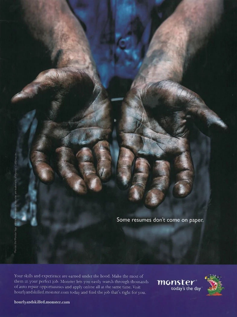 resume_hands_905.jpg