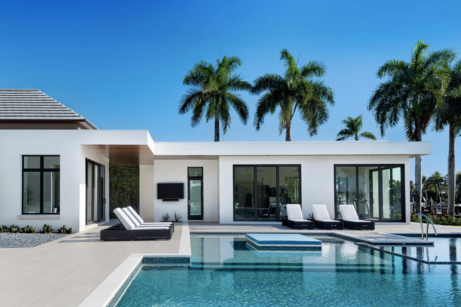 Naples Residence Luxury Pool & Spa