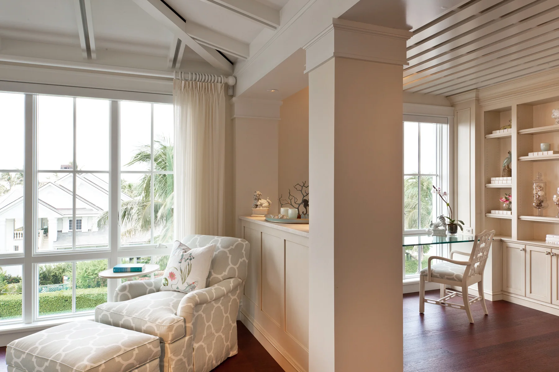 Villa Chinoiserie Master Suite
