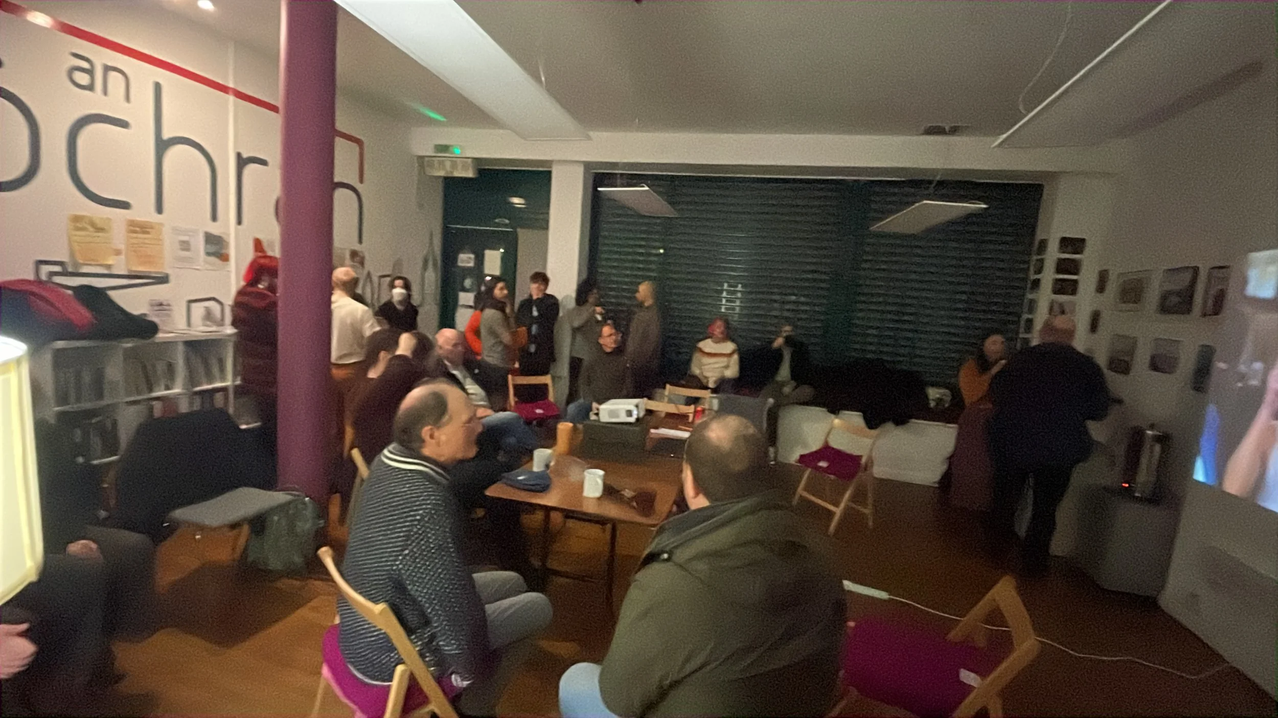 An seòmar a' fàs nas trainge