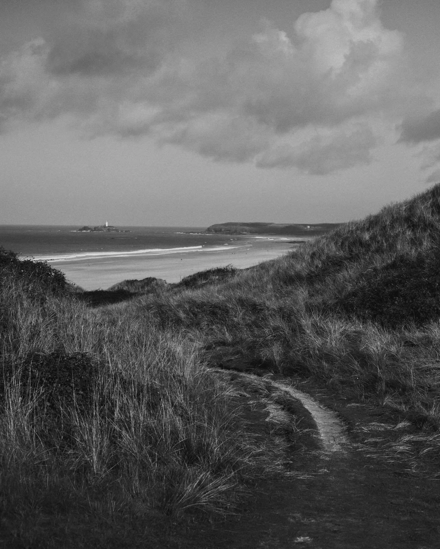 Getting to know new(ish) lands. 

#modernoutdoors #landscape #explore #coastal