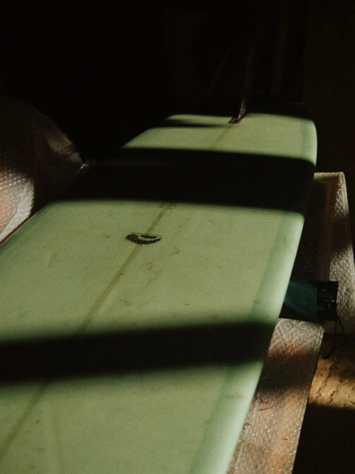 Shadows || Cornwall, UK August 2025
#documentyourdays #modernoutdoors #paperjournalmag