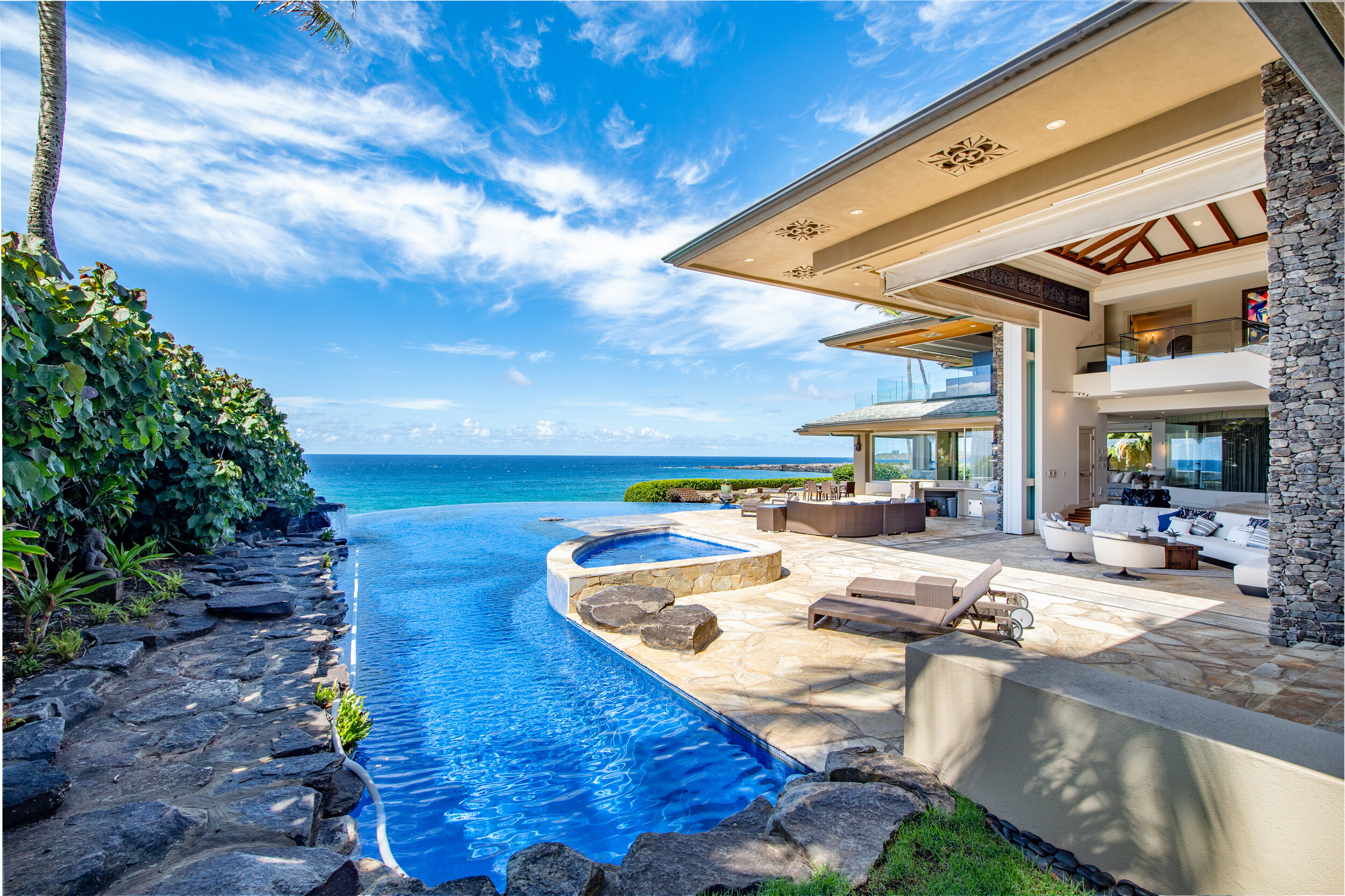 Did Tiger Woods Own A House In Hawaii?
