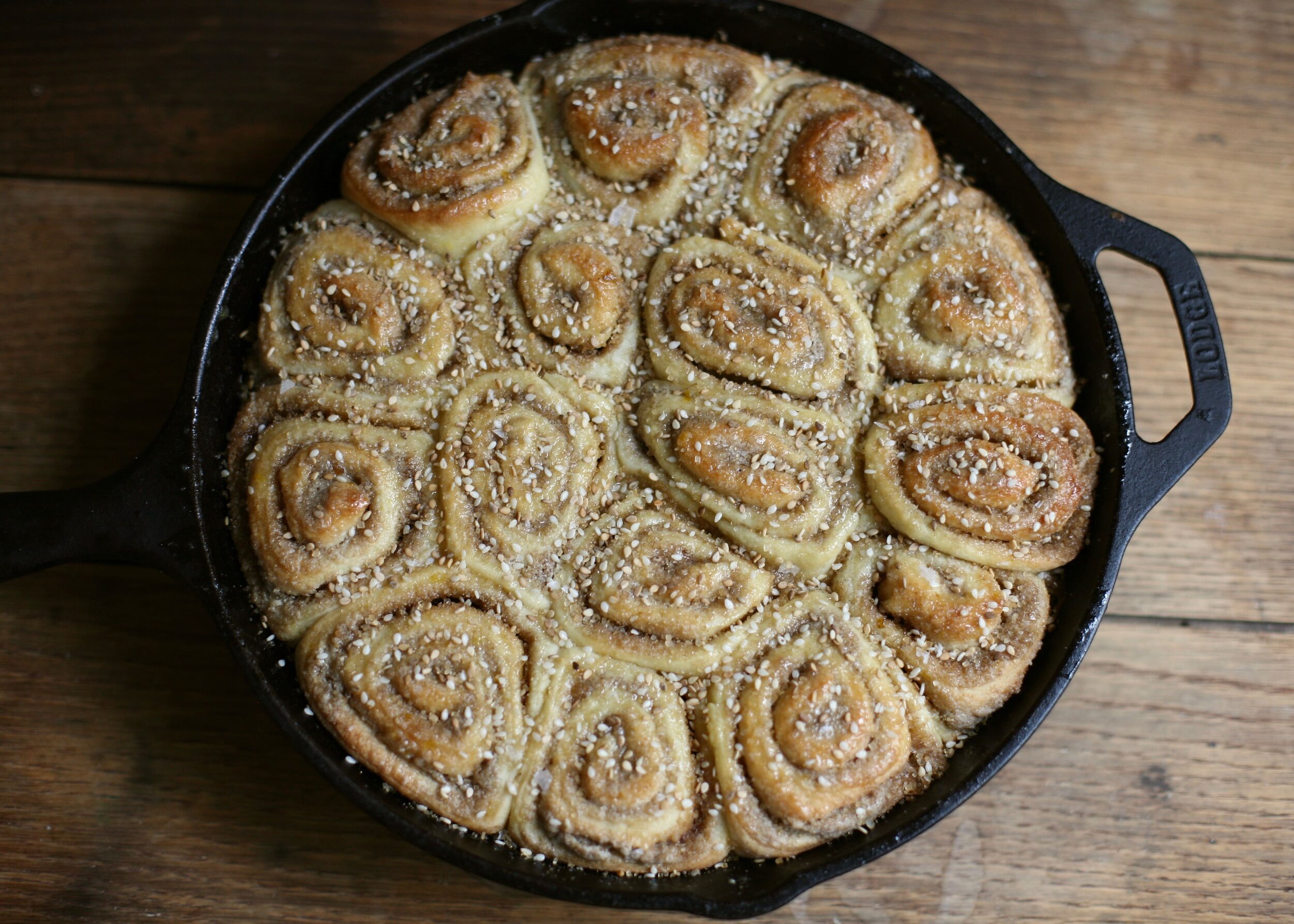 Tahini Buns with Cardamom