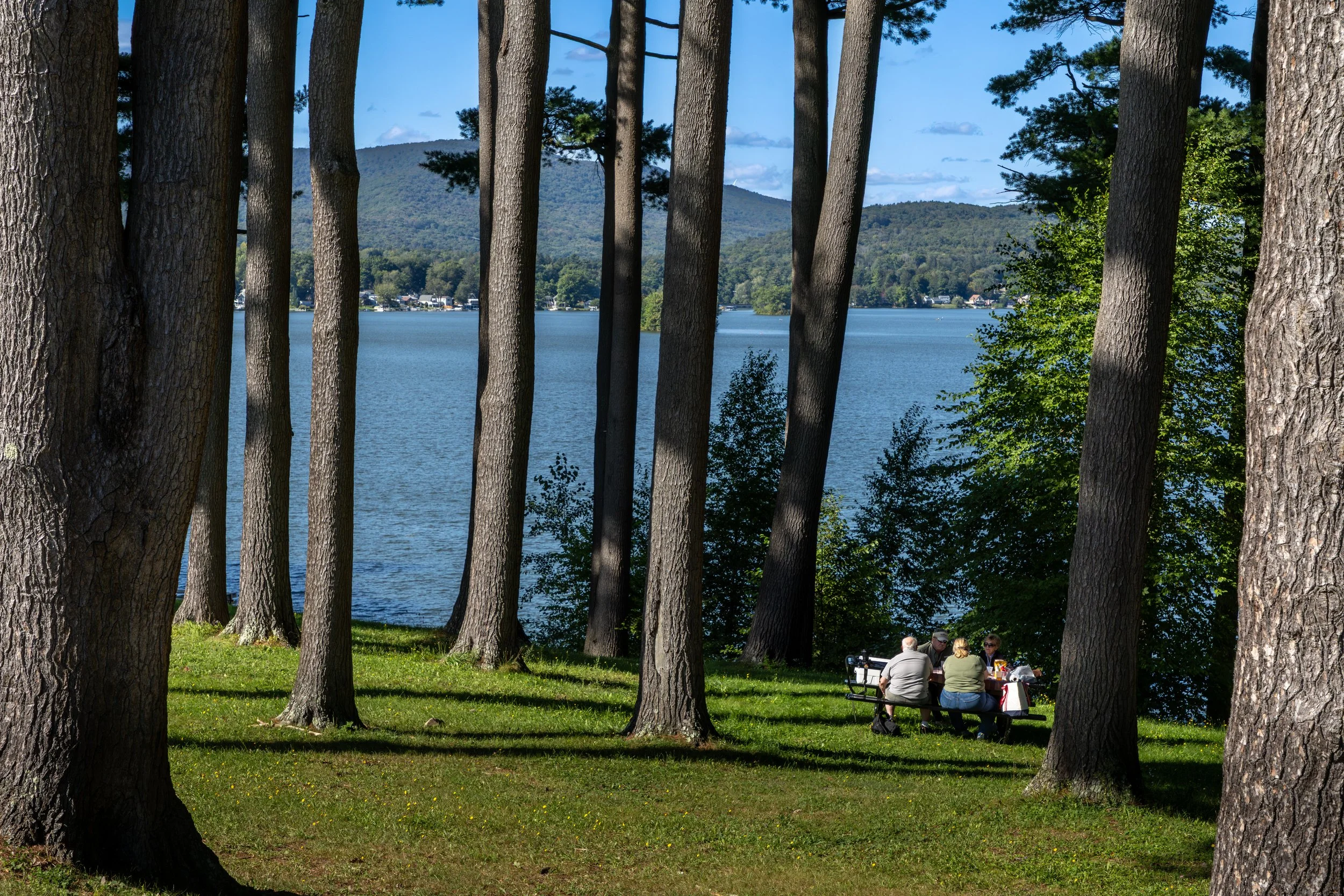 Pontoosuc Lake -0179.jpg