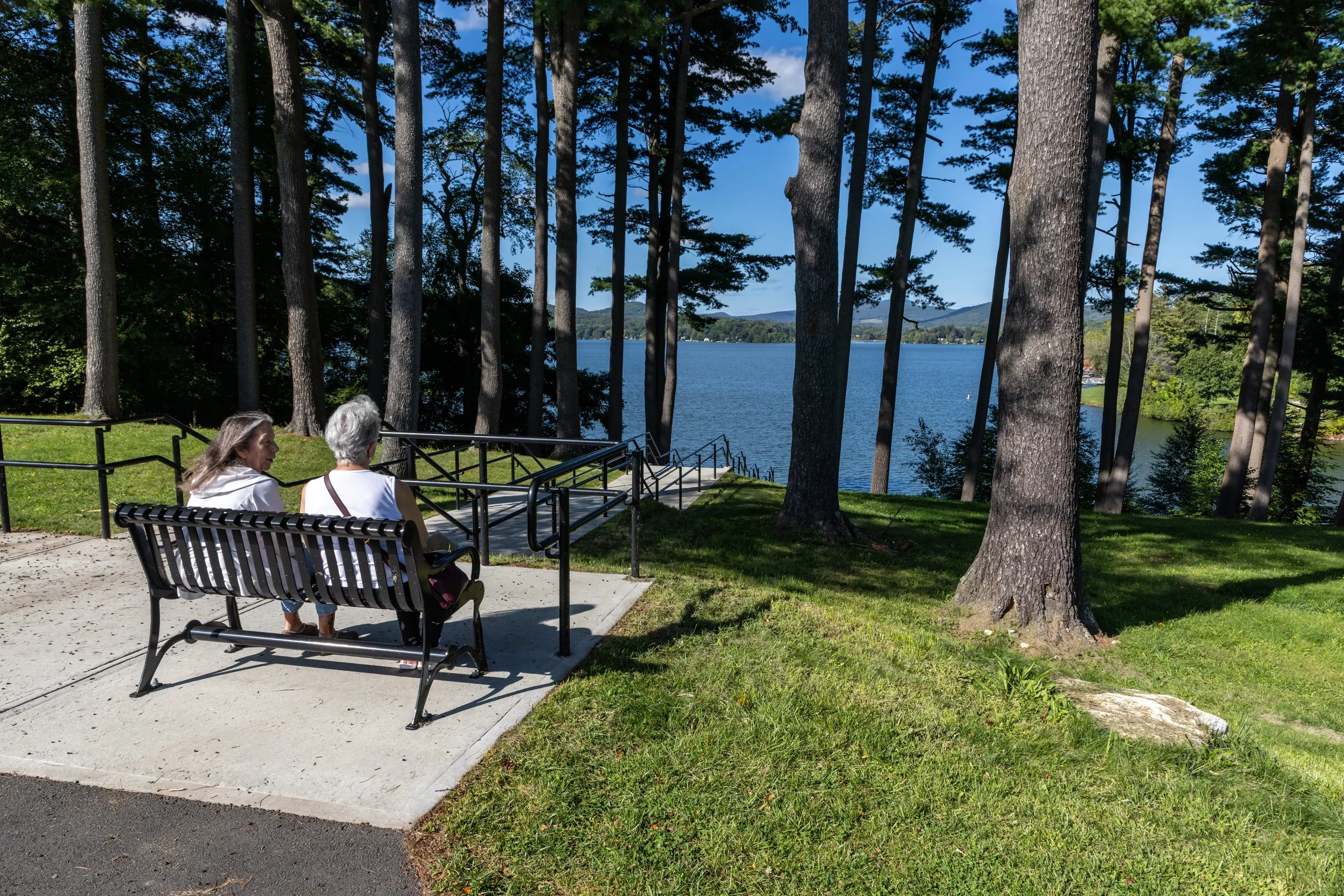 Pontoosuc Lake -0171.jpg