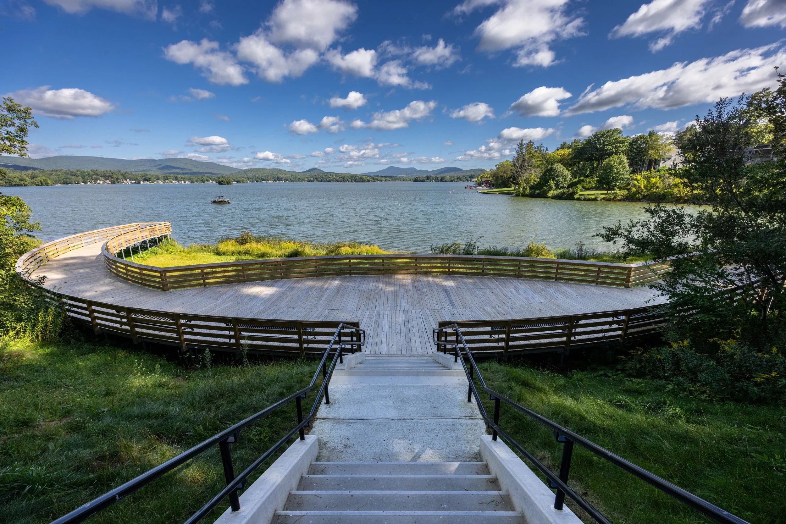Pontoosuc Lake -3397.jpg