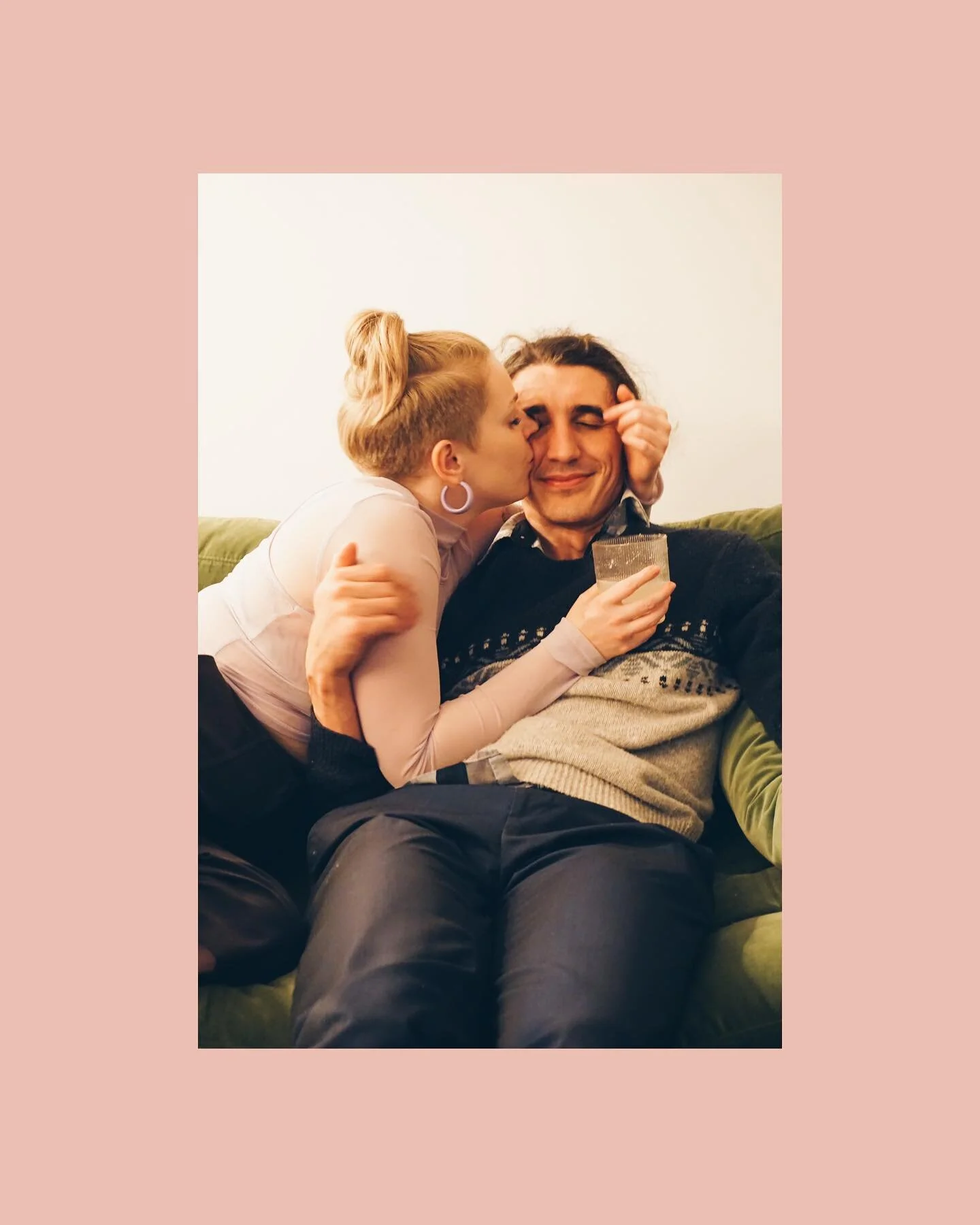 since it happens to be love day ♡

📷: @elisharose