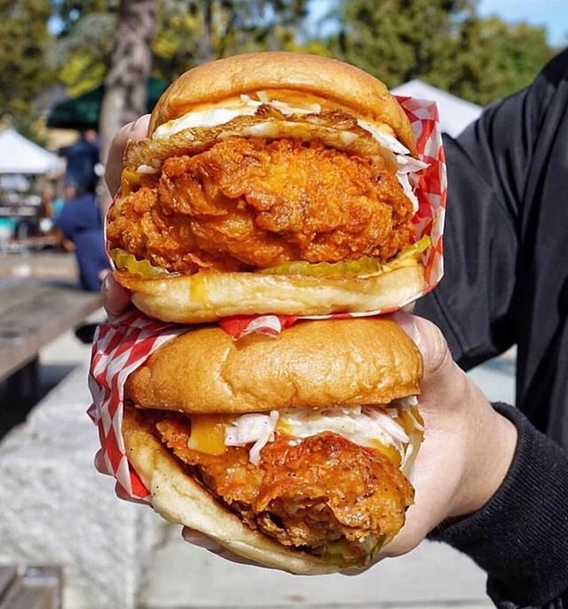 Sun&rsquo;s out Buns out!! Hot chicken sammies for you! Come see us at 505 Burrard st and enjoy your food, your day in the sunshine!
...
Check 👉 street food app
Come enjoy our food at the following locations!😉
&mdash;&mdash;&mdash;&mdash;&mdash;&md