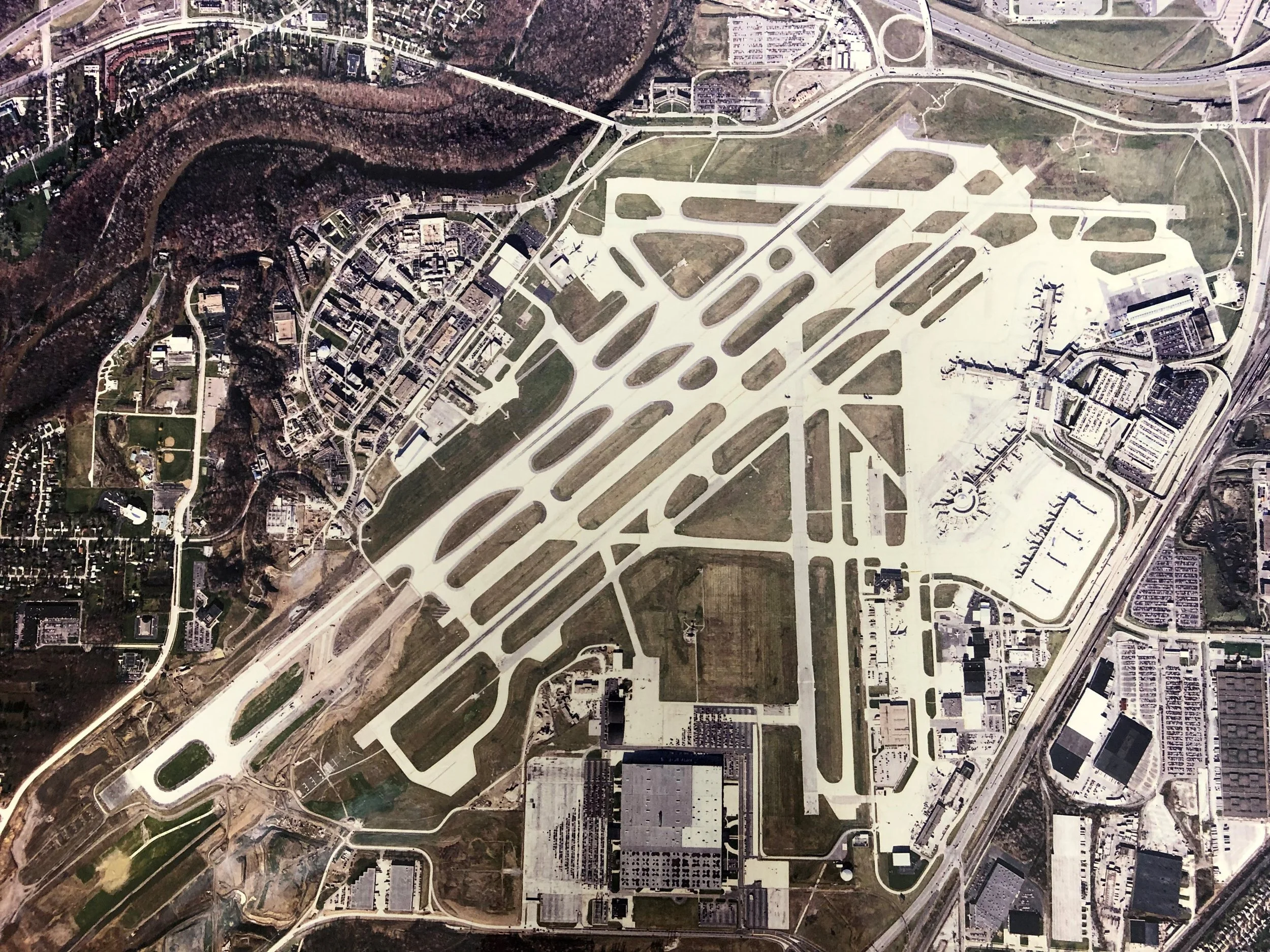 Runway5L-23R.jpg