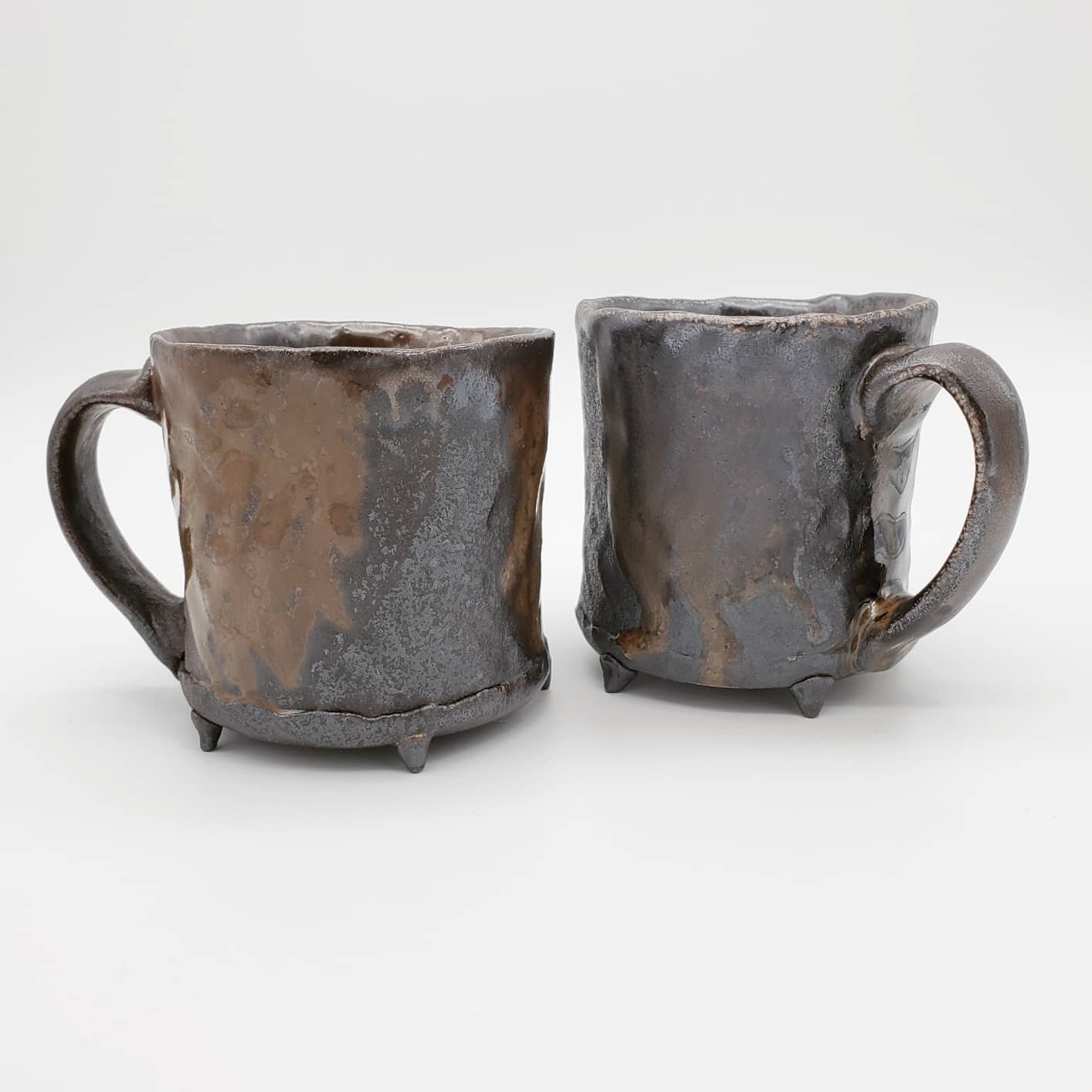 Pinched mugs from the #rosecreekpottery wood soda kiln

------------

#mugshotmonday #ceramics #clay #pottery #cup #mug #stoneware #sodafired #woodfired #pinchpot  #madebyhand #handmadepottery #madeinathensga #womenwhowoodfire