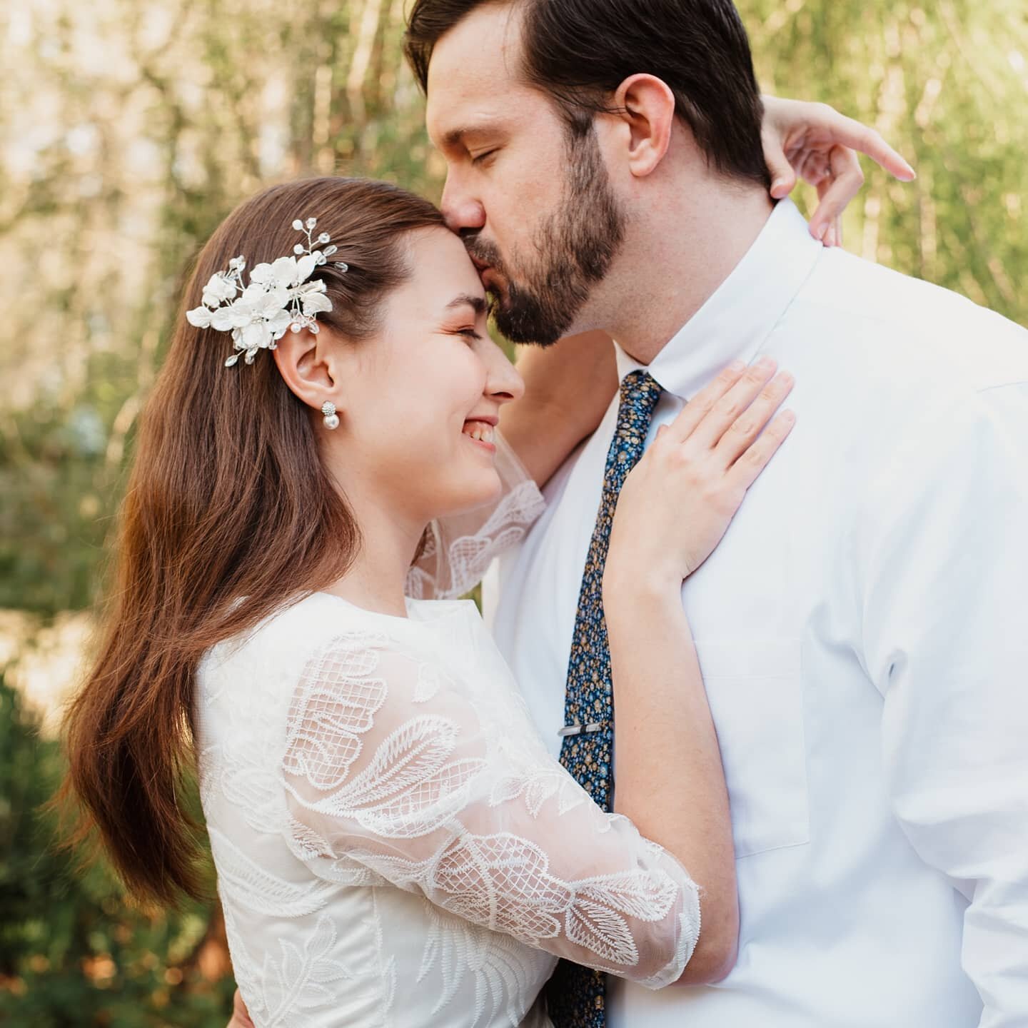 Alexa Rivera (@_alexarivera) took our wedding photos and they came out so well that I couldn't help sharing a few here ❤

Loved working with Alexa -- thanks for capturing the day for us!

https://alexarivera.photos/