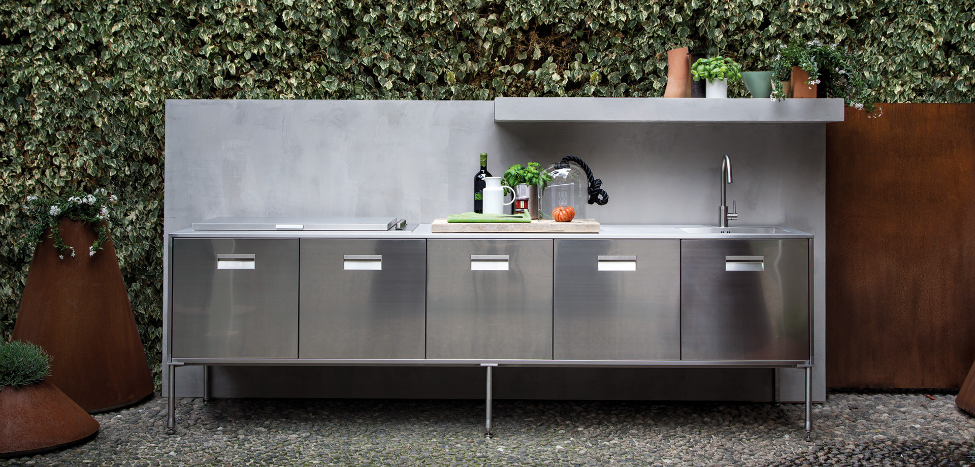 Outdoor Kitchens