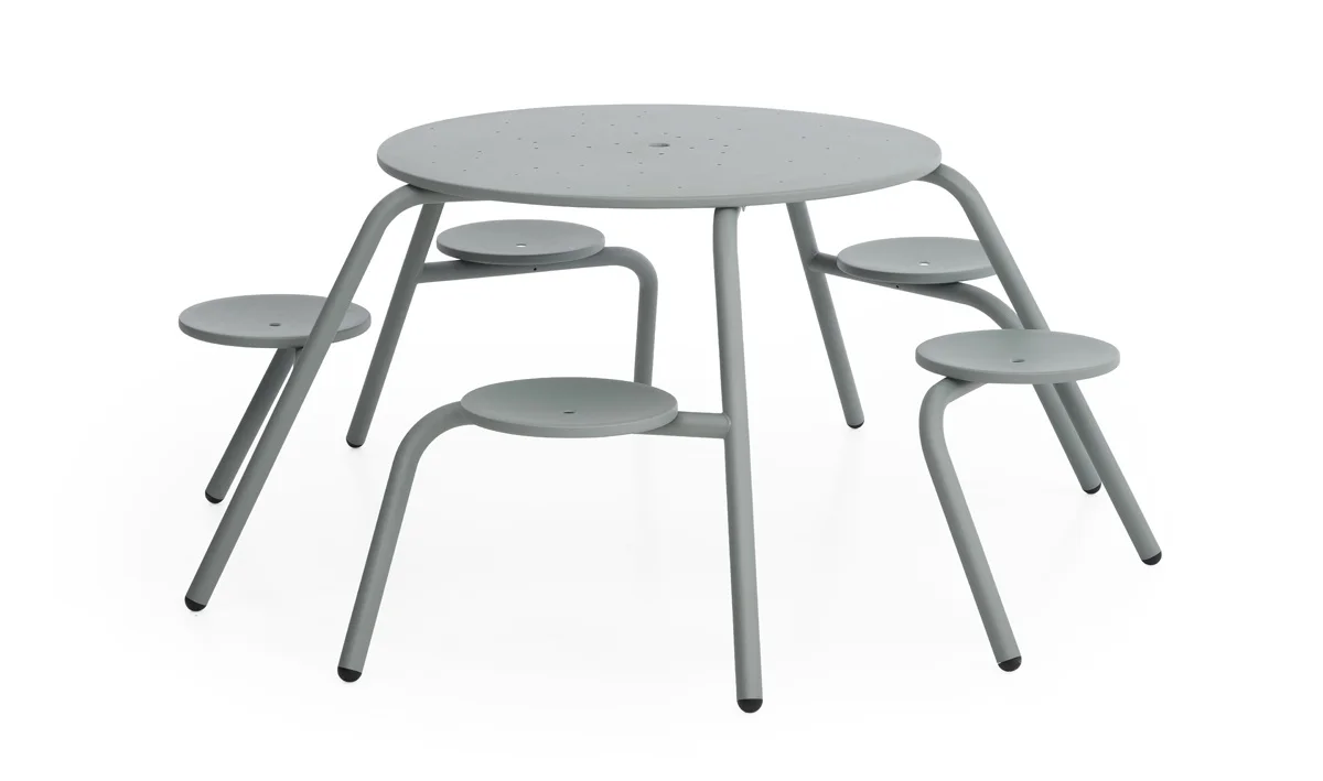 Virus 5-seater picnic table