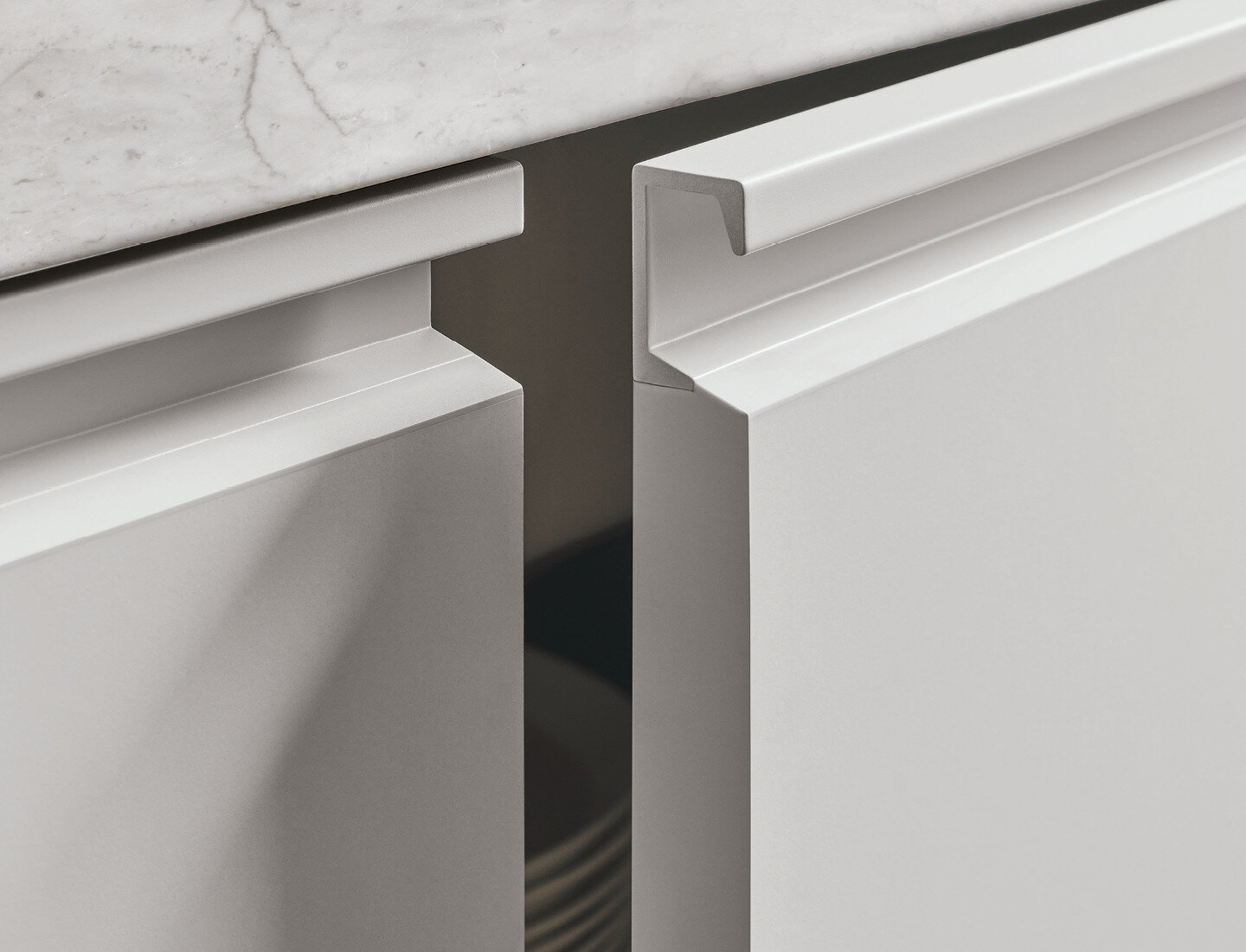 5 drawer handle slider.jpeg