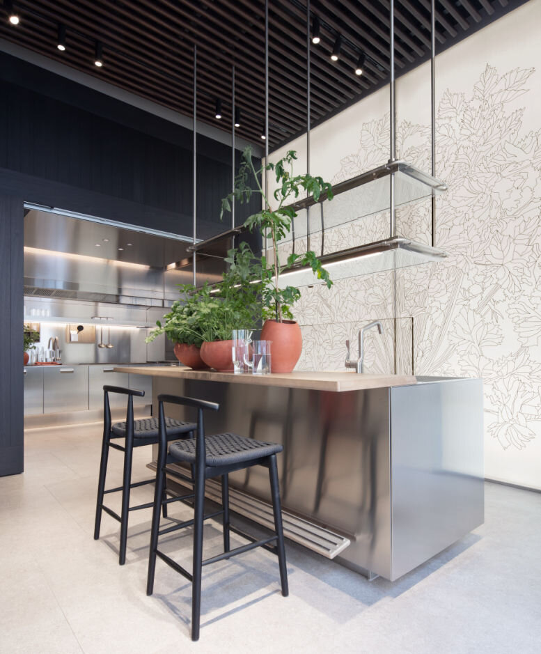 Arclinea Milano Set 2-3 - Portrait.jpg