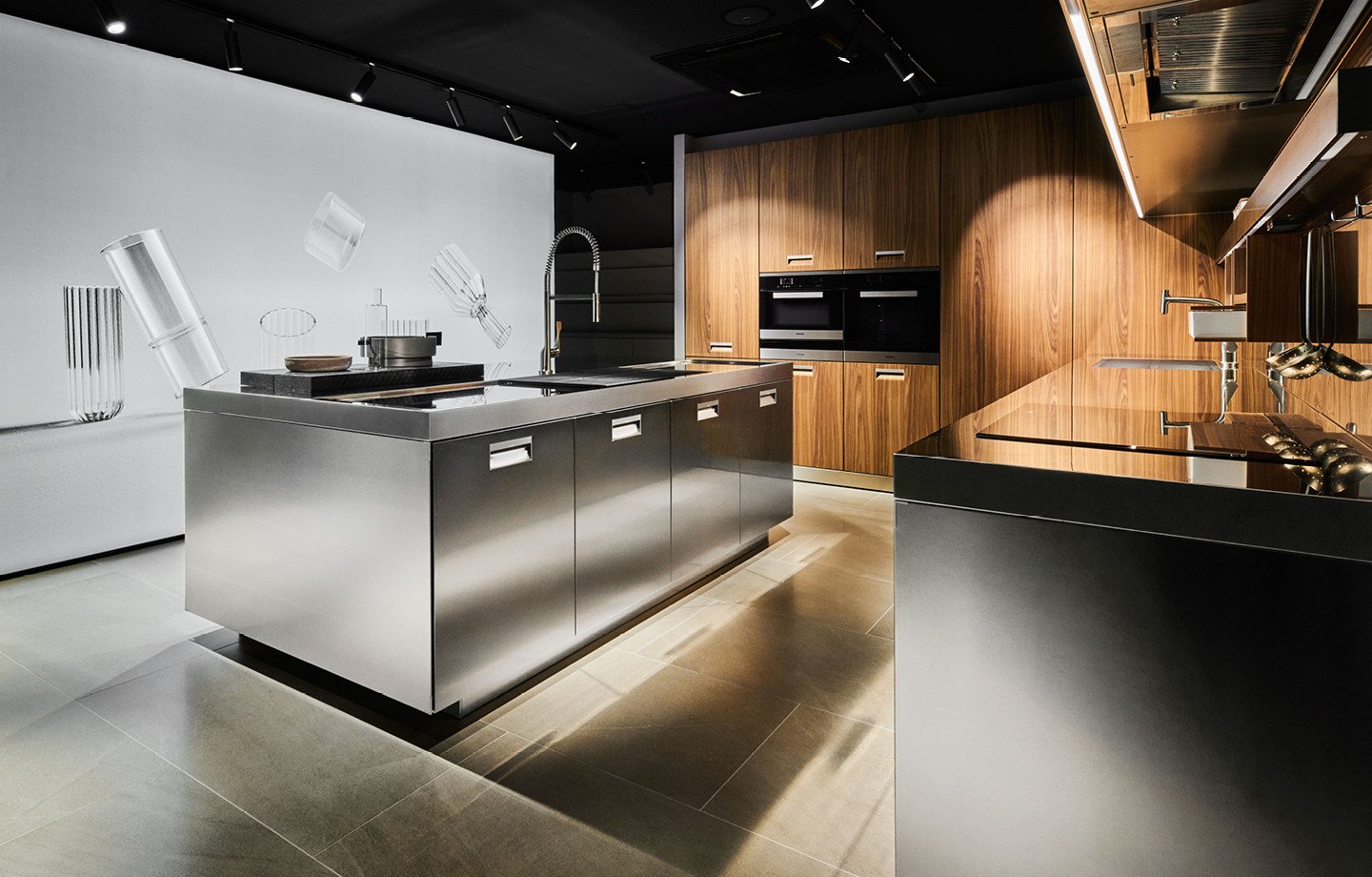 Arclinea Tokyo Kitchen - 3.jpg