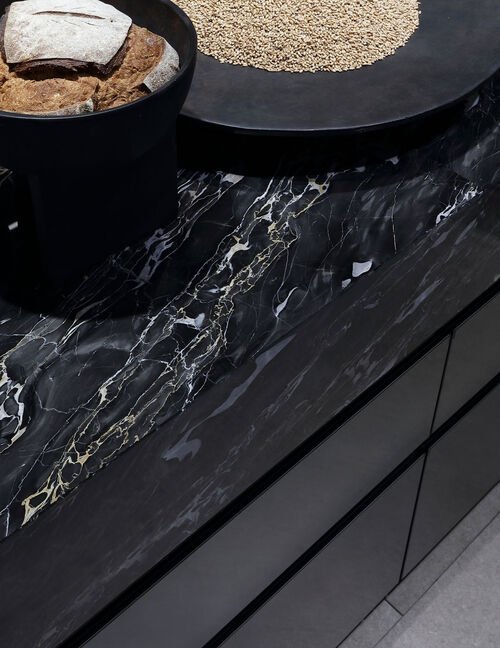 Arclinea Convivium Window Kitchen Island - 2.jpeg