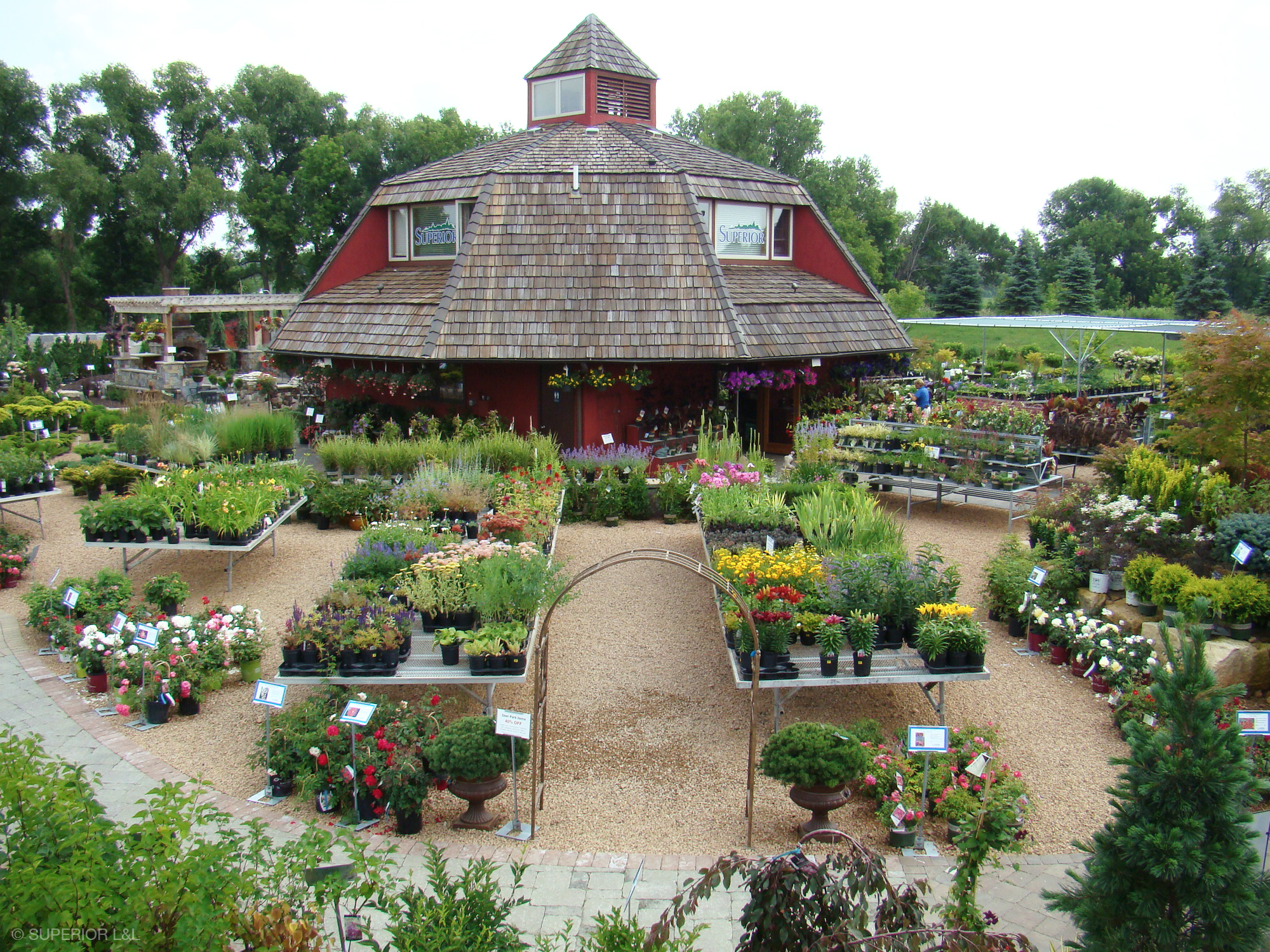 superior-ll-outdoor-expressions-garden-center-000.jpg