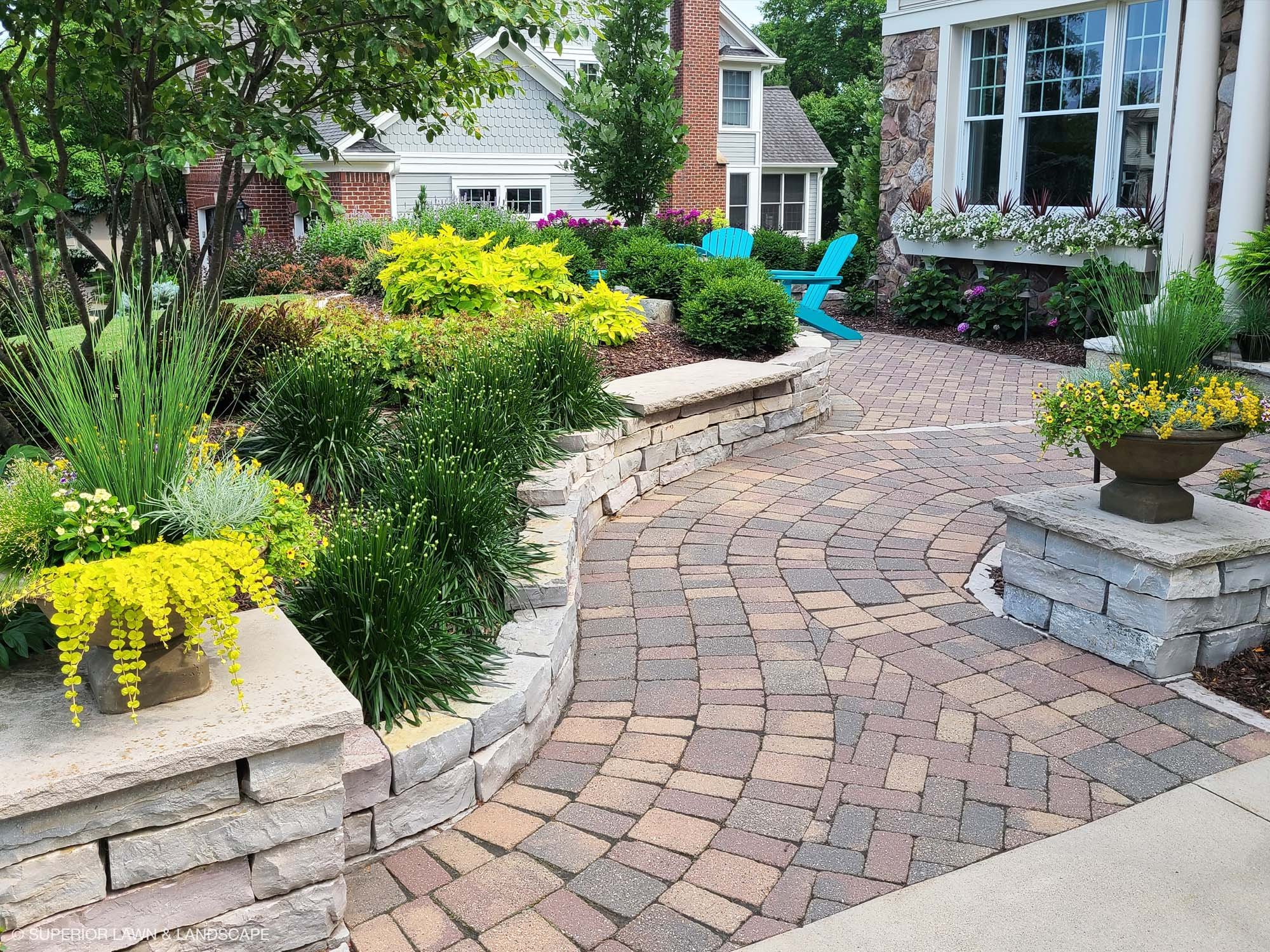 superior-lawn-landscape-front-entryways-035-stone-pavers-and-walls.jpg