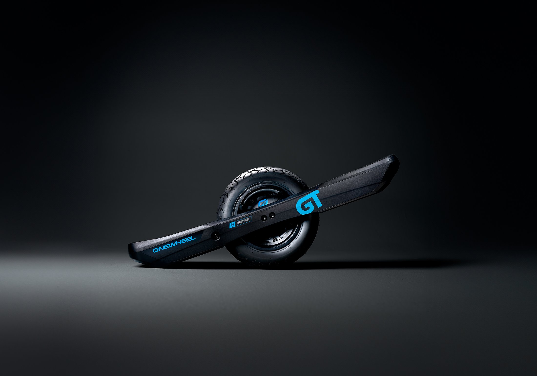 Onewheel GT S-Series dark.jpg