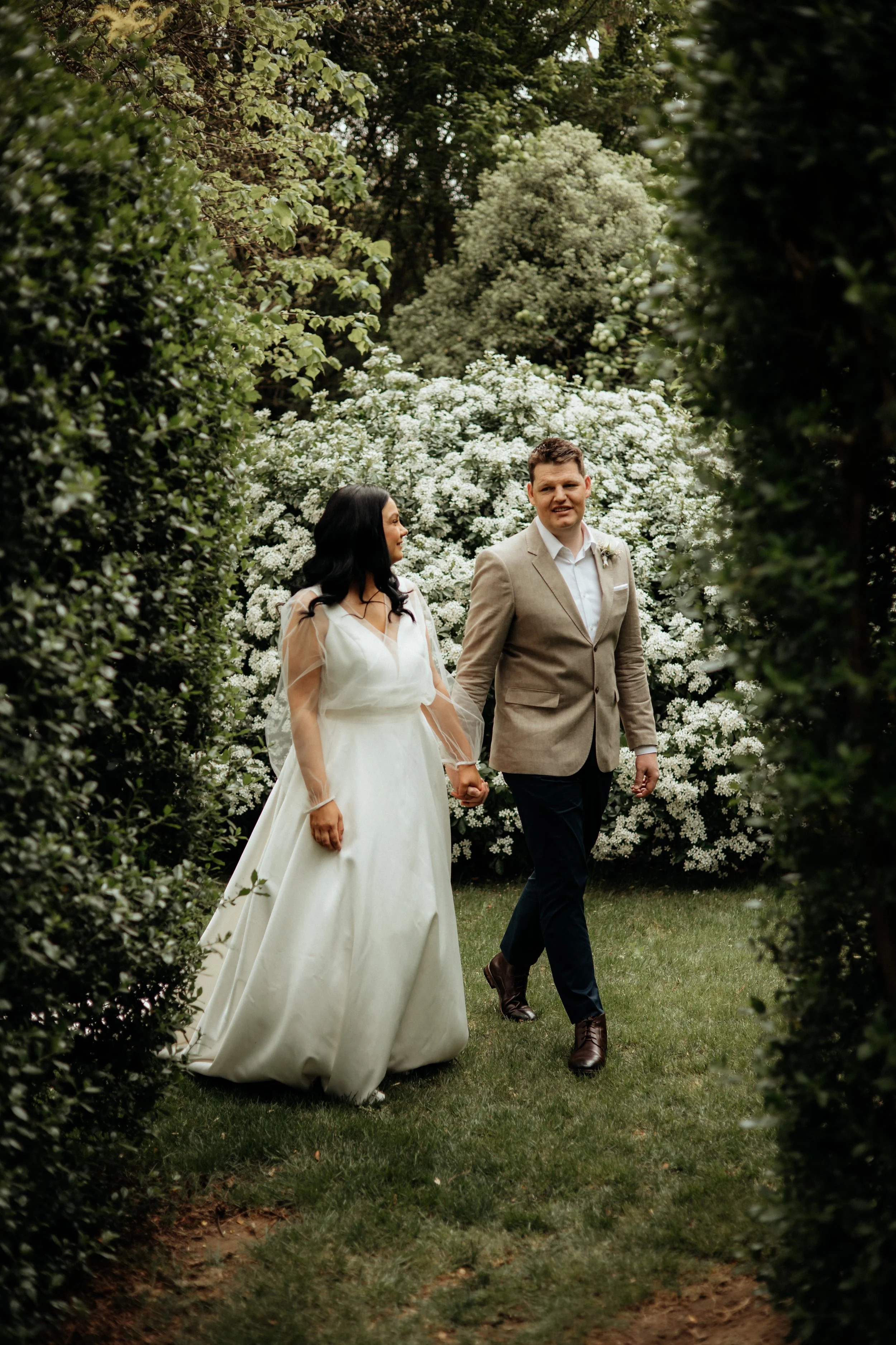 S and J - Sneak Peeks -2.jpg