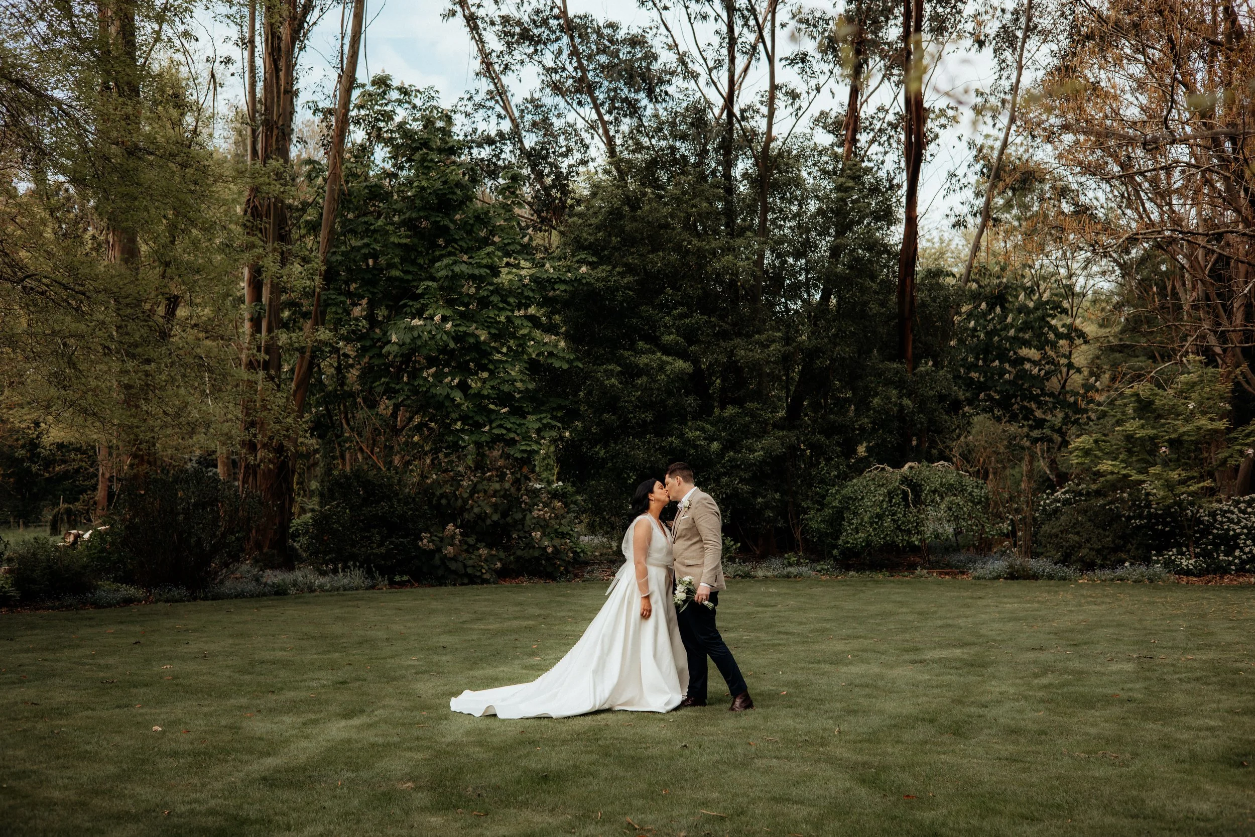 S and J - Sneak Peeks -35.jpg