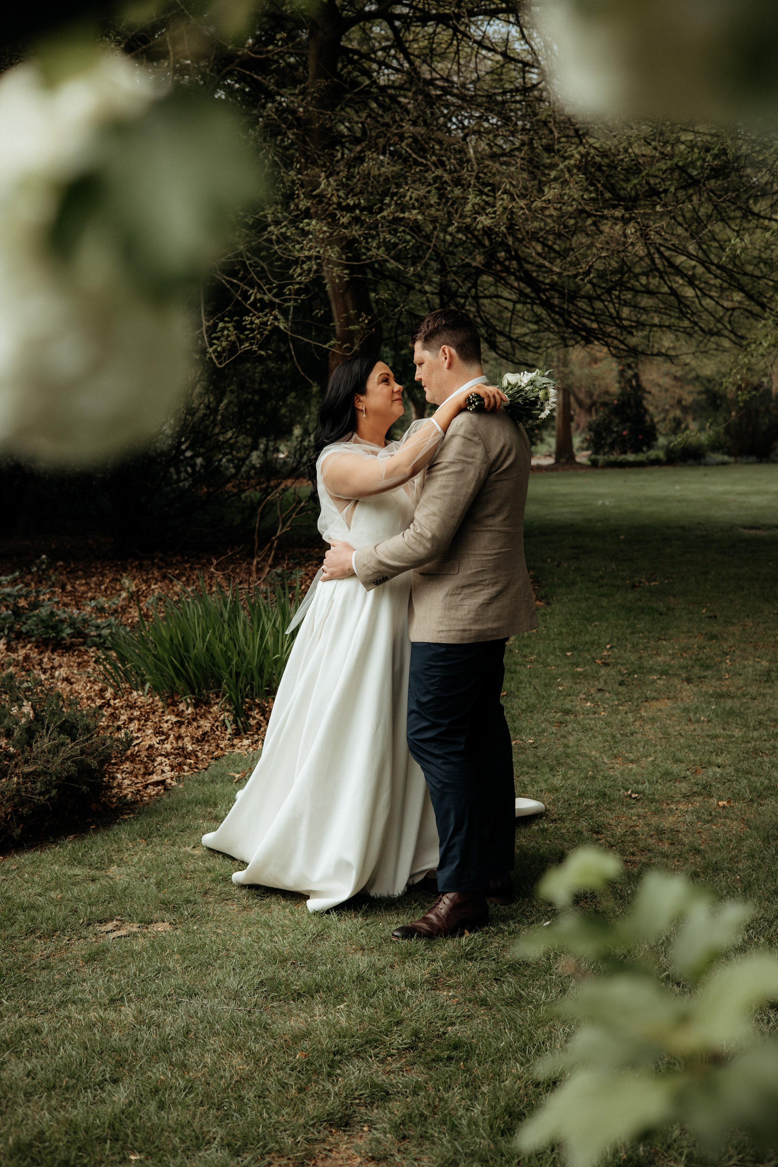 S and J - Sneak Peeks -37.jpg