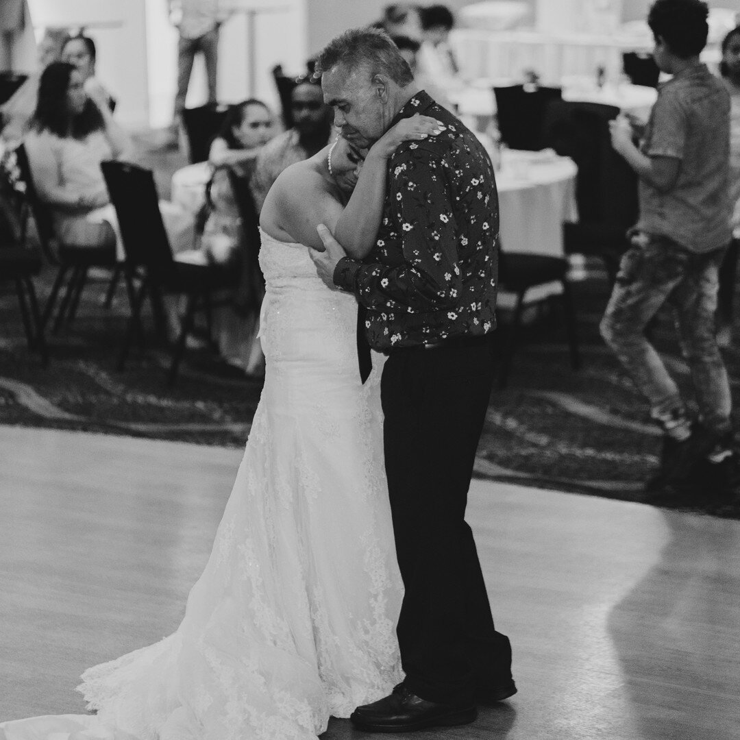 Something magical about the father &amp; daughter dance ✨ 
.
.
.
.
.
.
#wedding #bride #love #weddingdress #weddingphotography #weddingday #weddinginspiration #photography #weddingplanner #makeup #prewedding #fashion #bridal #bridetobe #weddingphotog