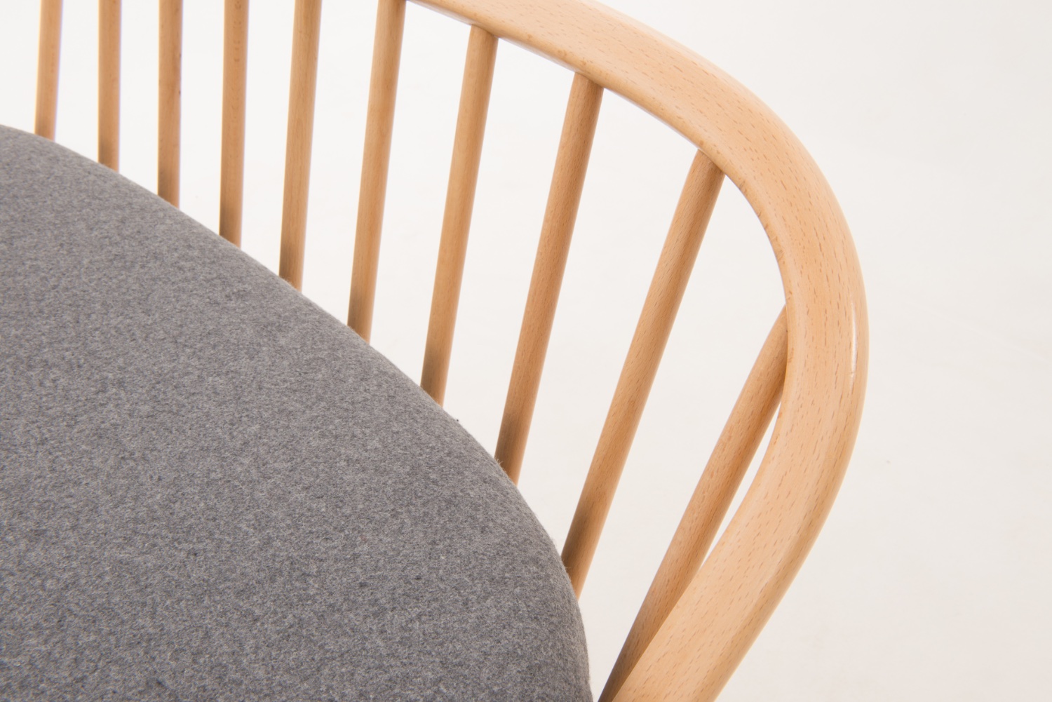 Ercol studio couch spindles