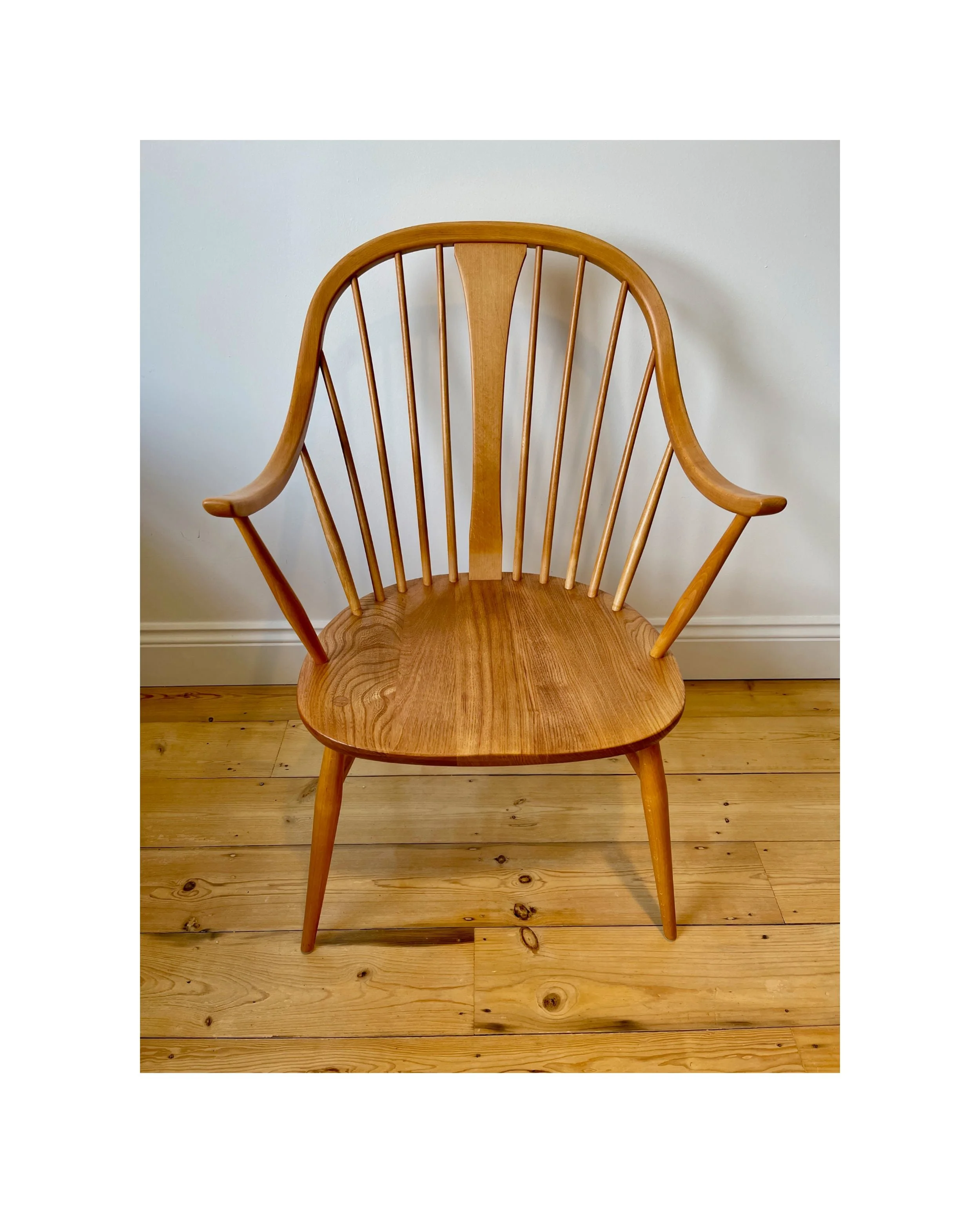Ercol 514 Cowhorn Chair