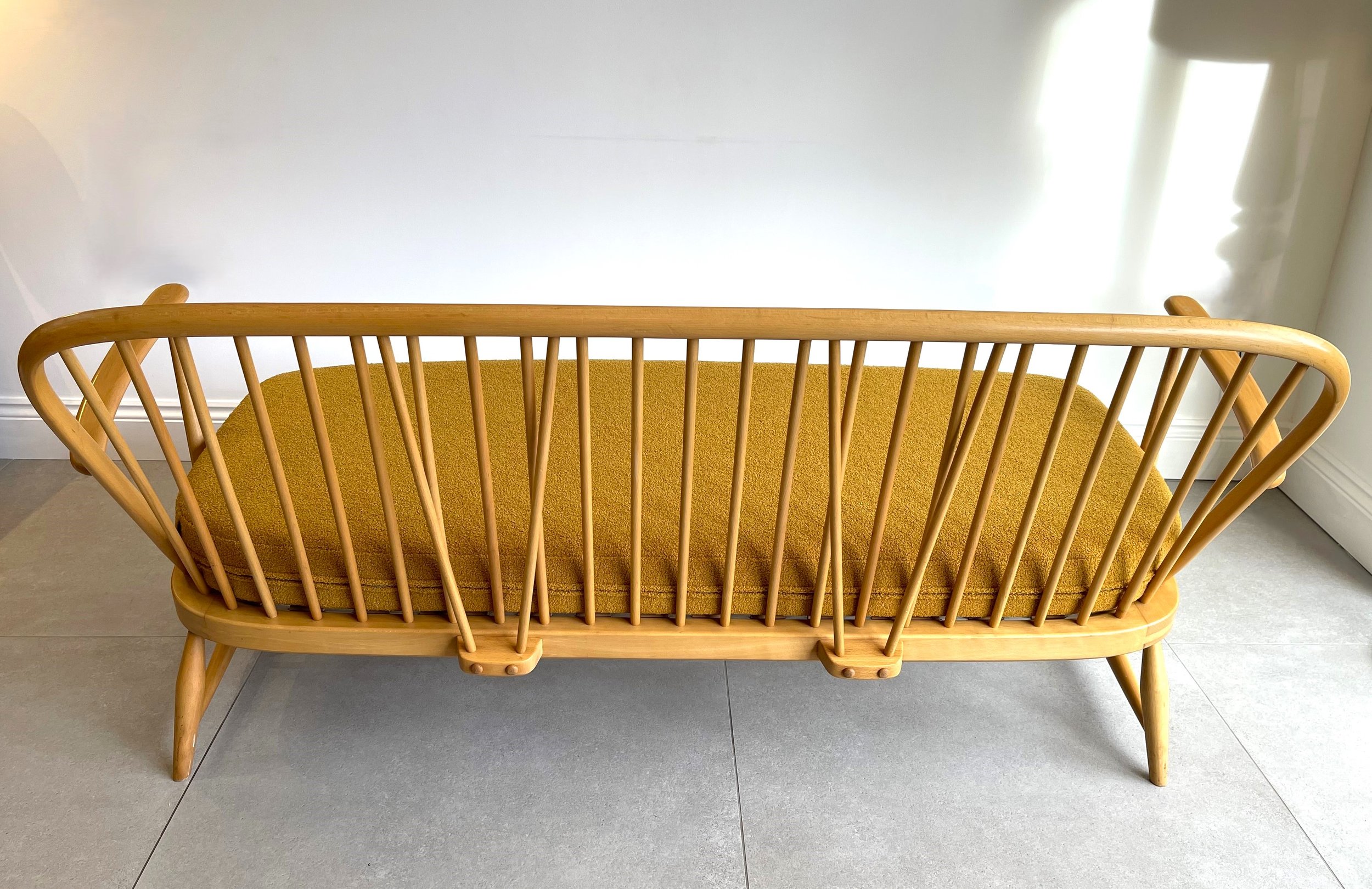 ercol 334-3 back must.jpeg