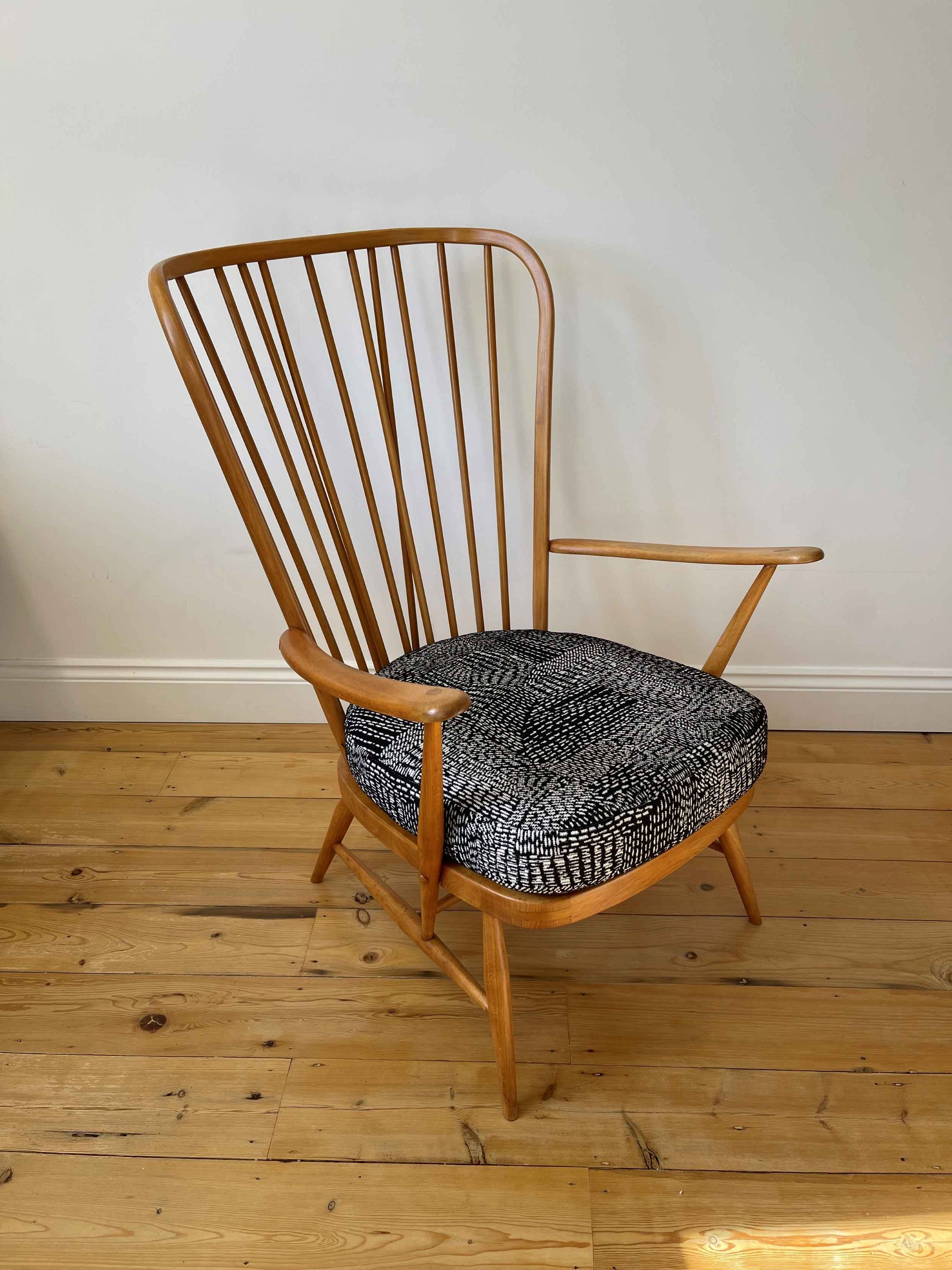 478 black white dash 3.jpg