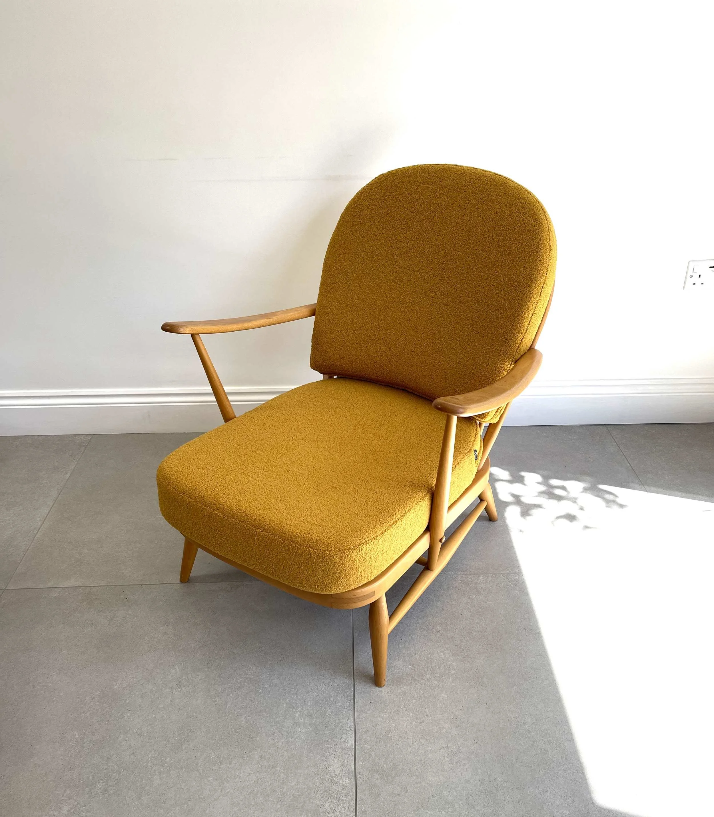 Ercol 203 mustard b.jpg
