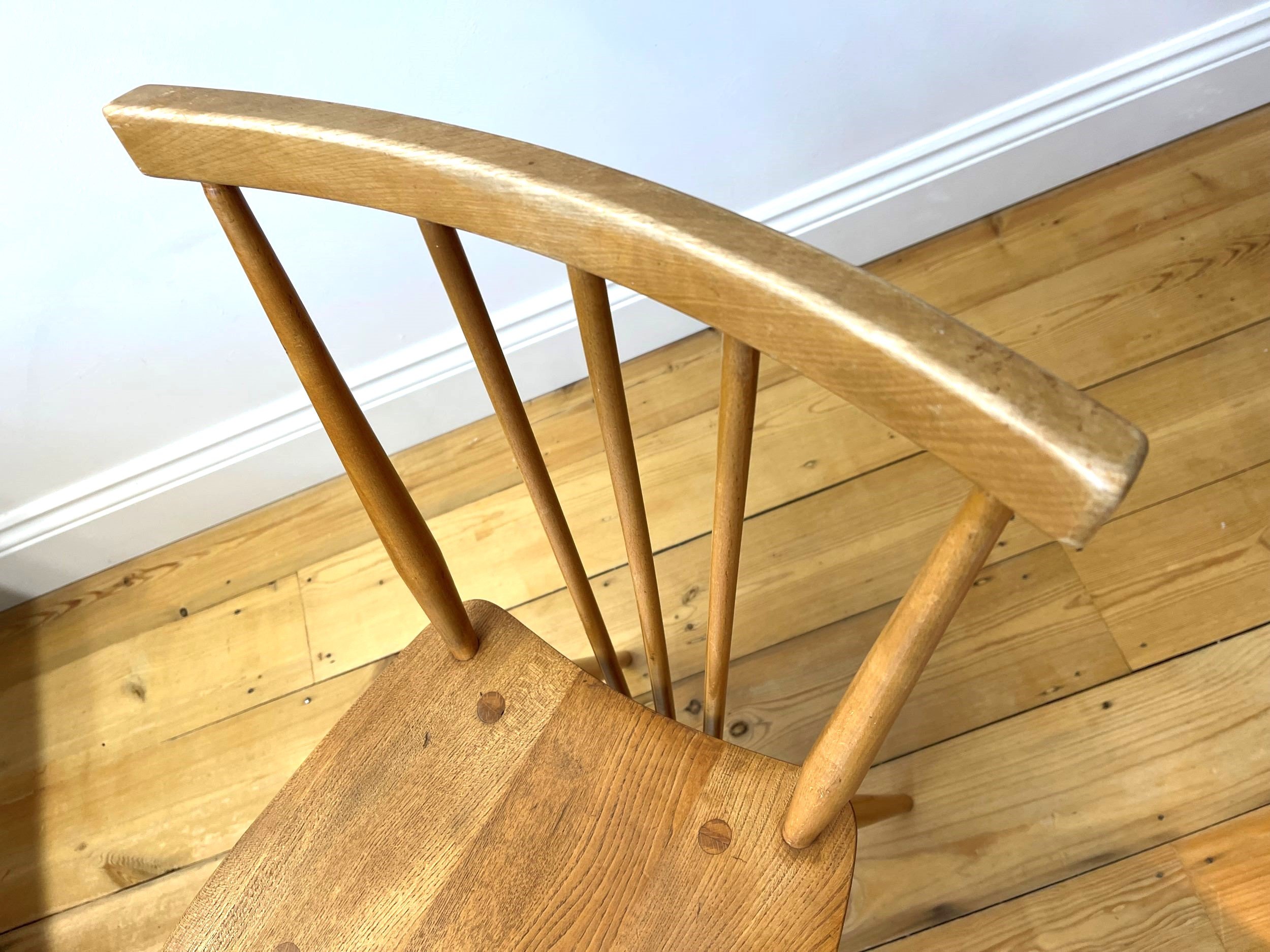 Ercol 391 back 2.jpg