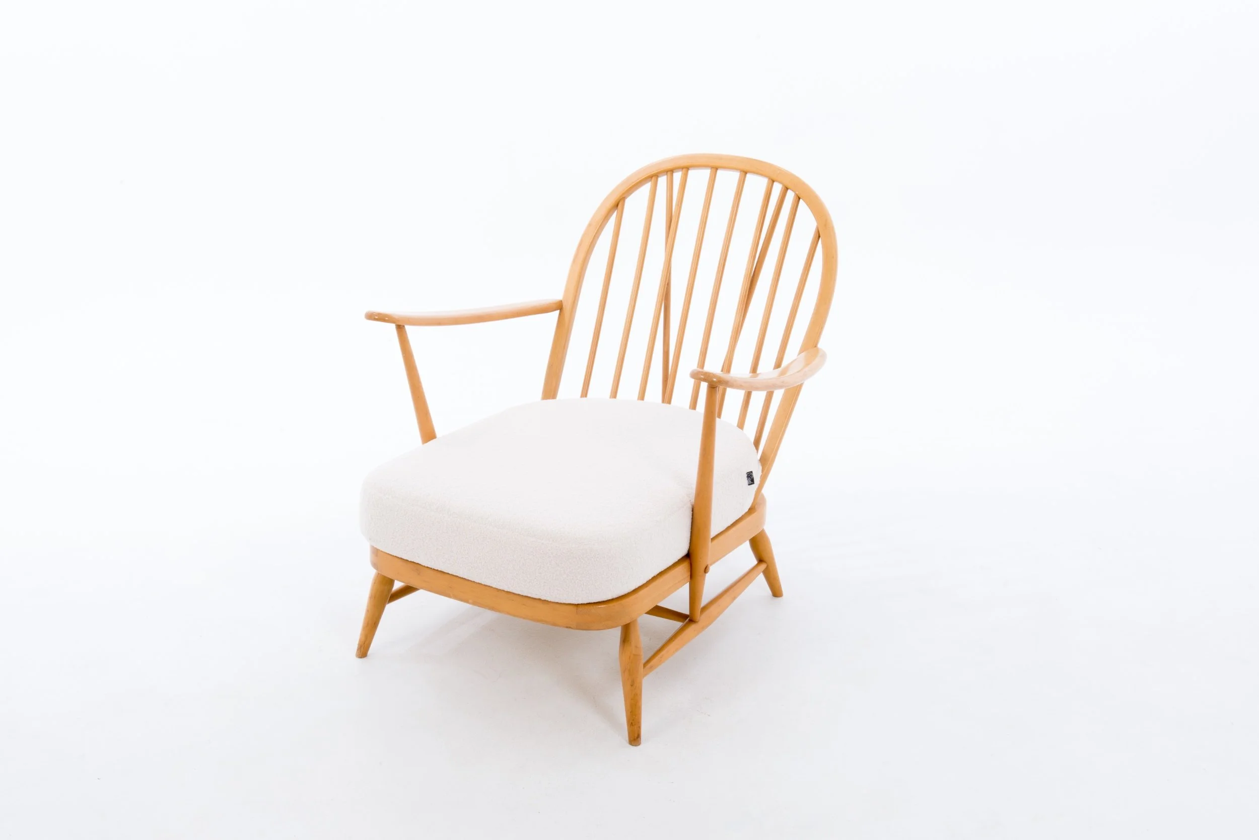 ercol-203chair-boucle-ivory.jpg