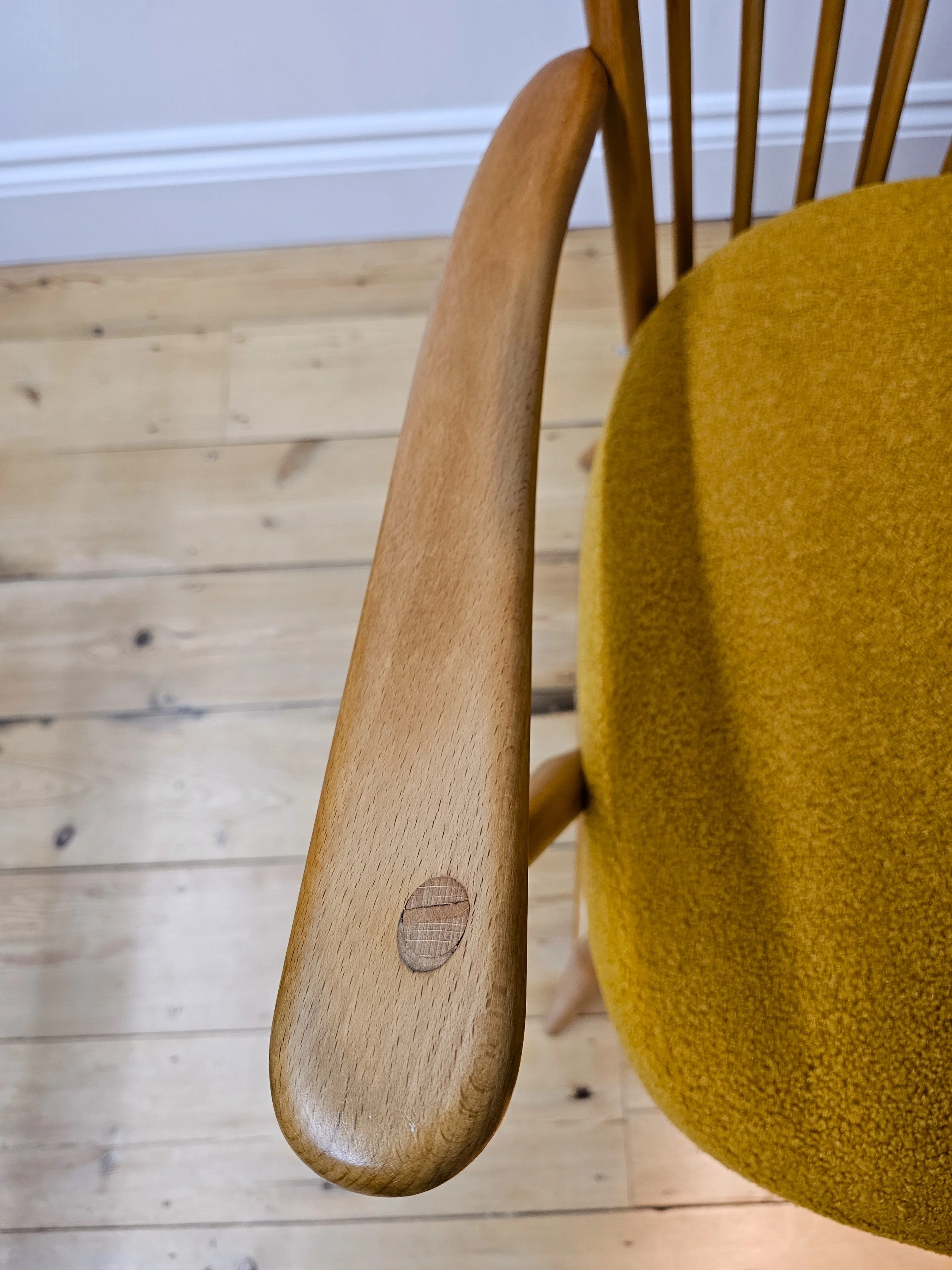 478 mustard_r_arm.jpg