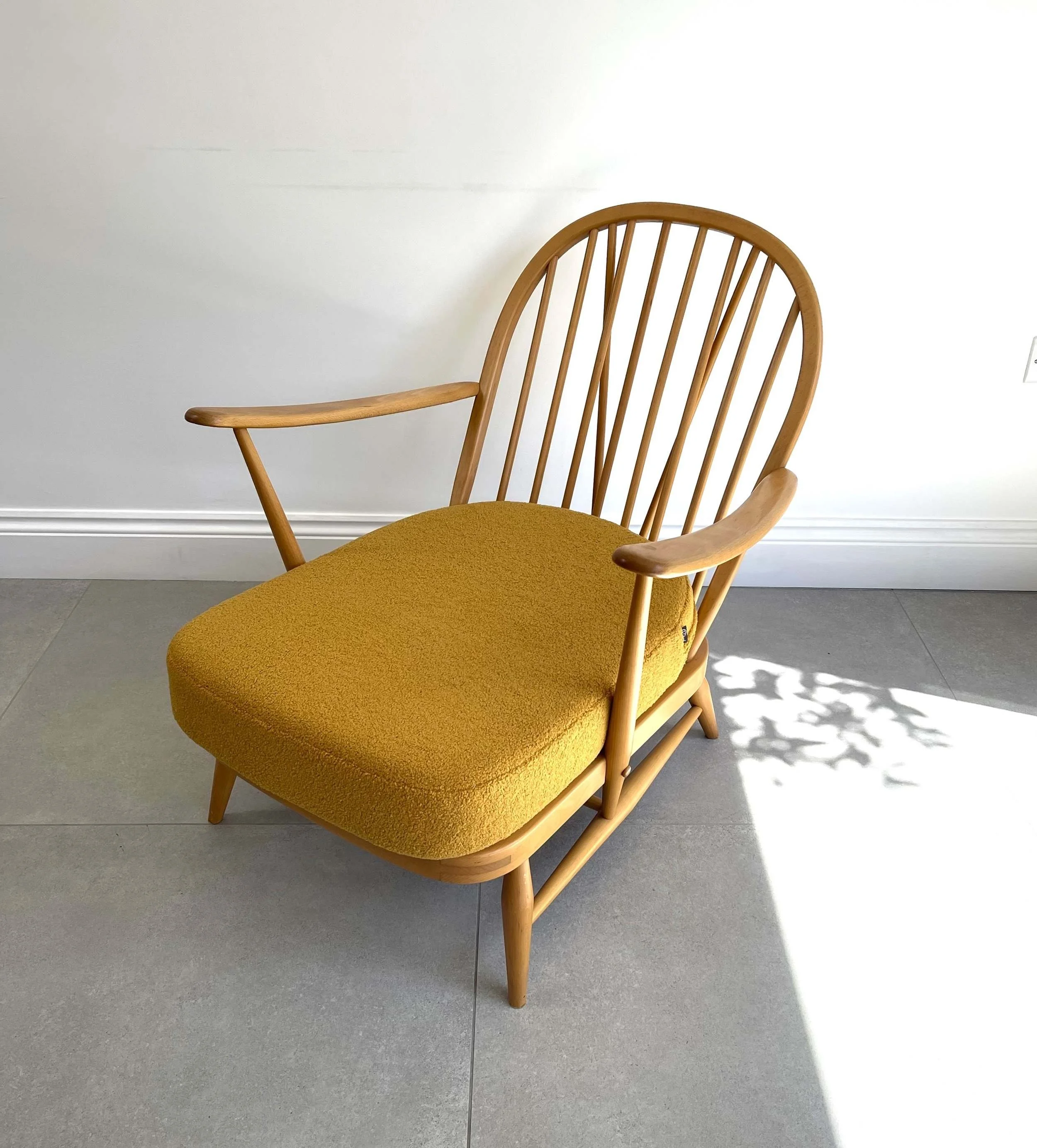 Ercol 203 mustard c.jpg