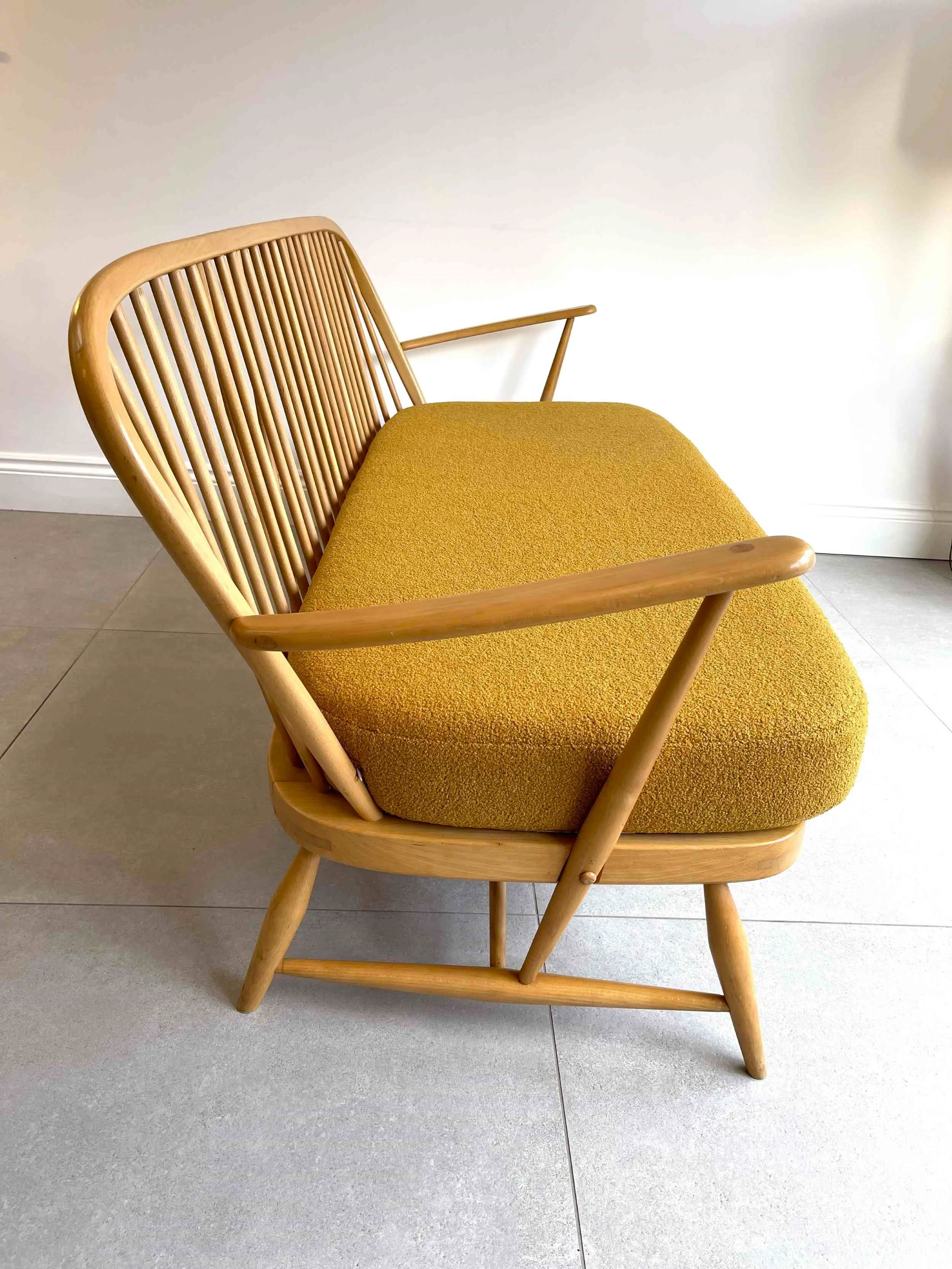 ercol 334-3 back must end b.jpg