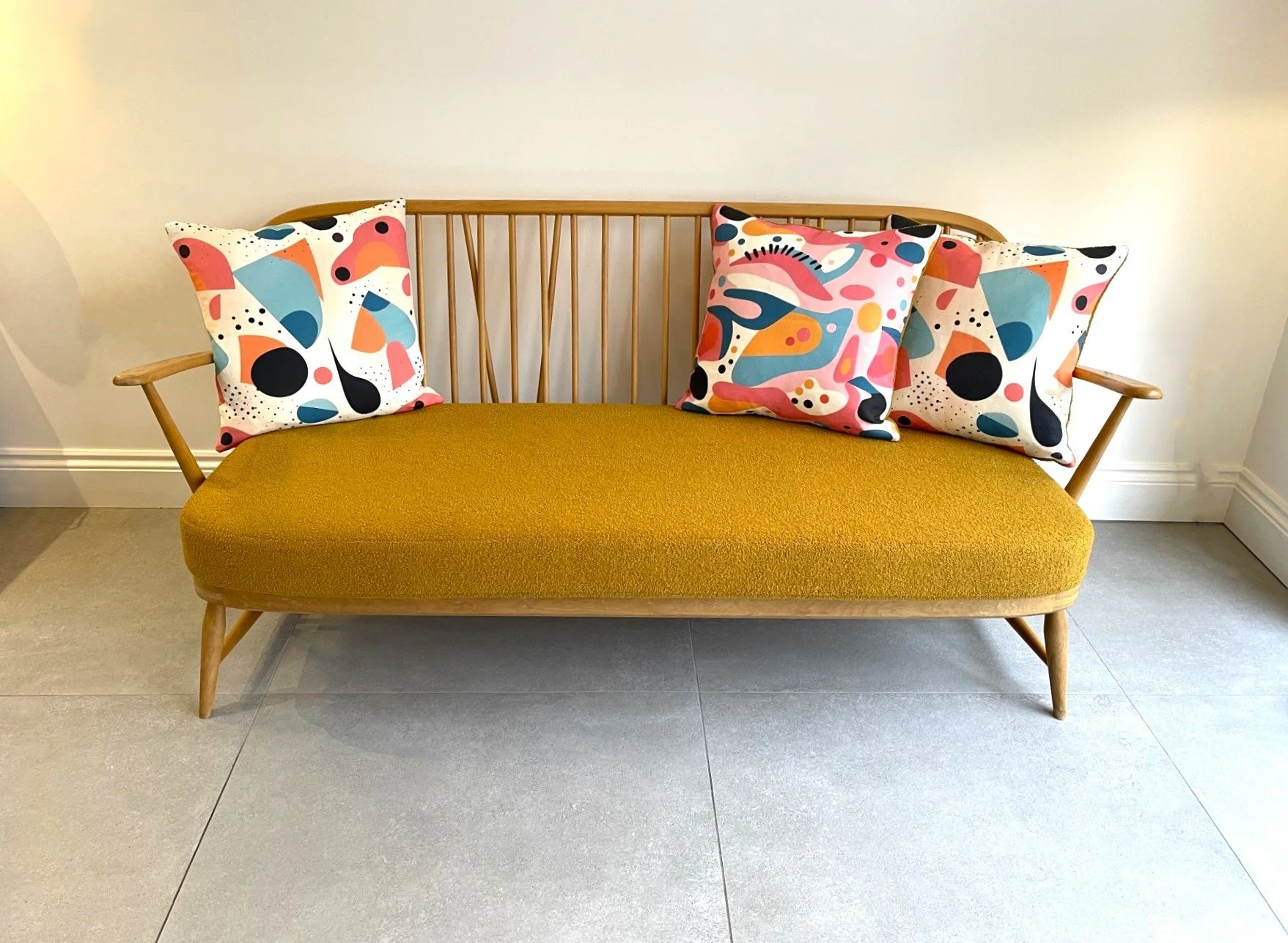 334-3 sofa + cush a.jpg