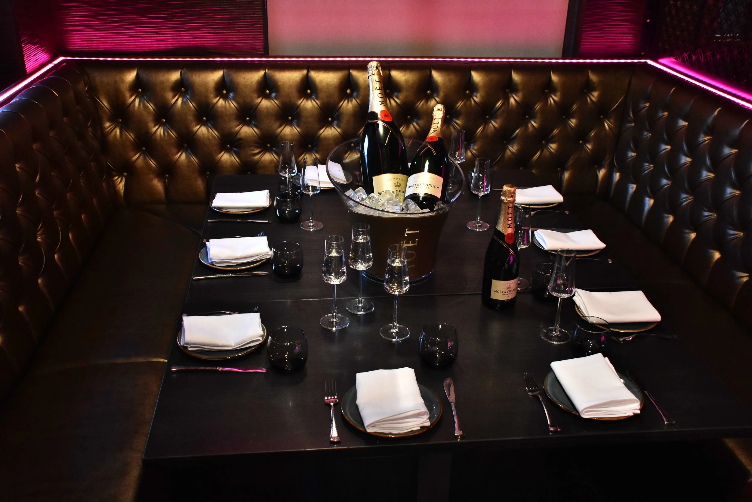 prepared desk at the Venue5 Lounge